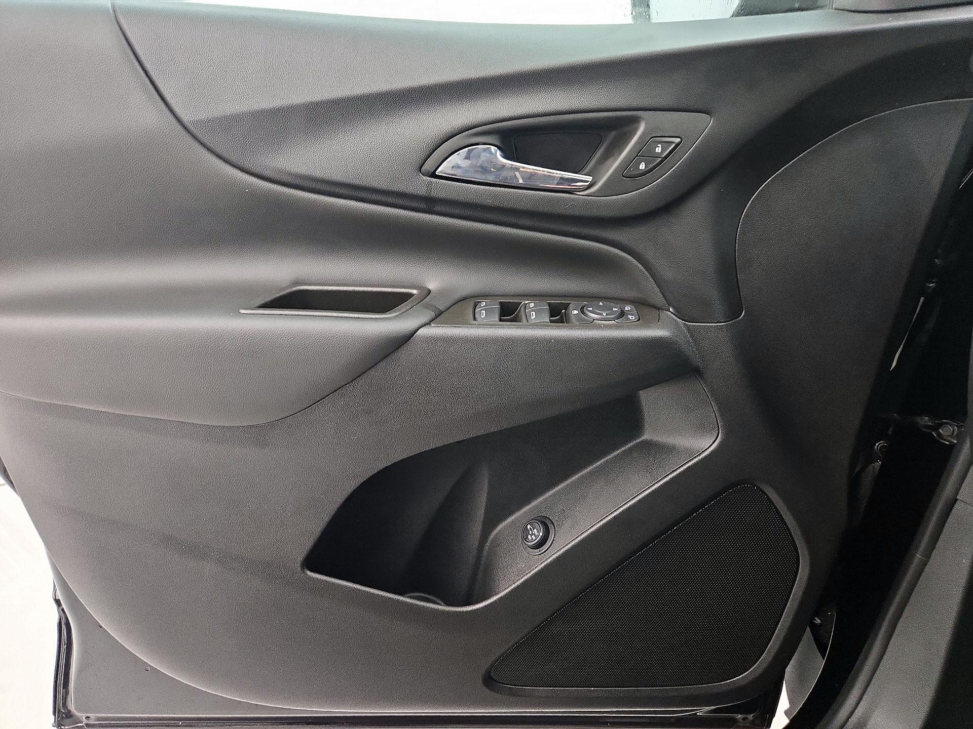 Thumbnail: 2023 Chevrolet Equinox - 12