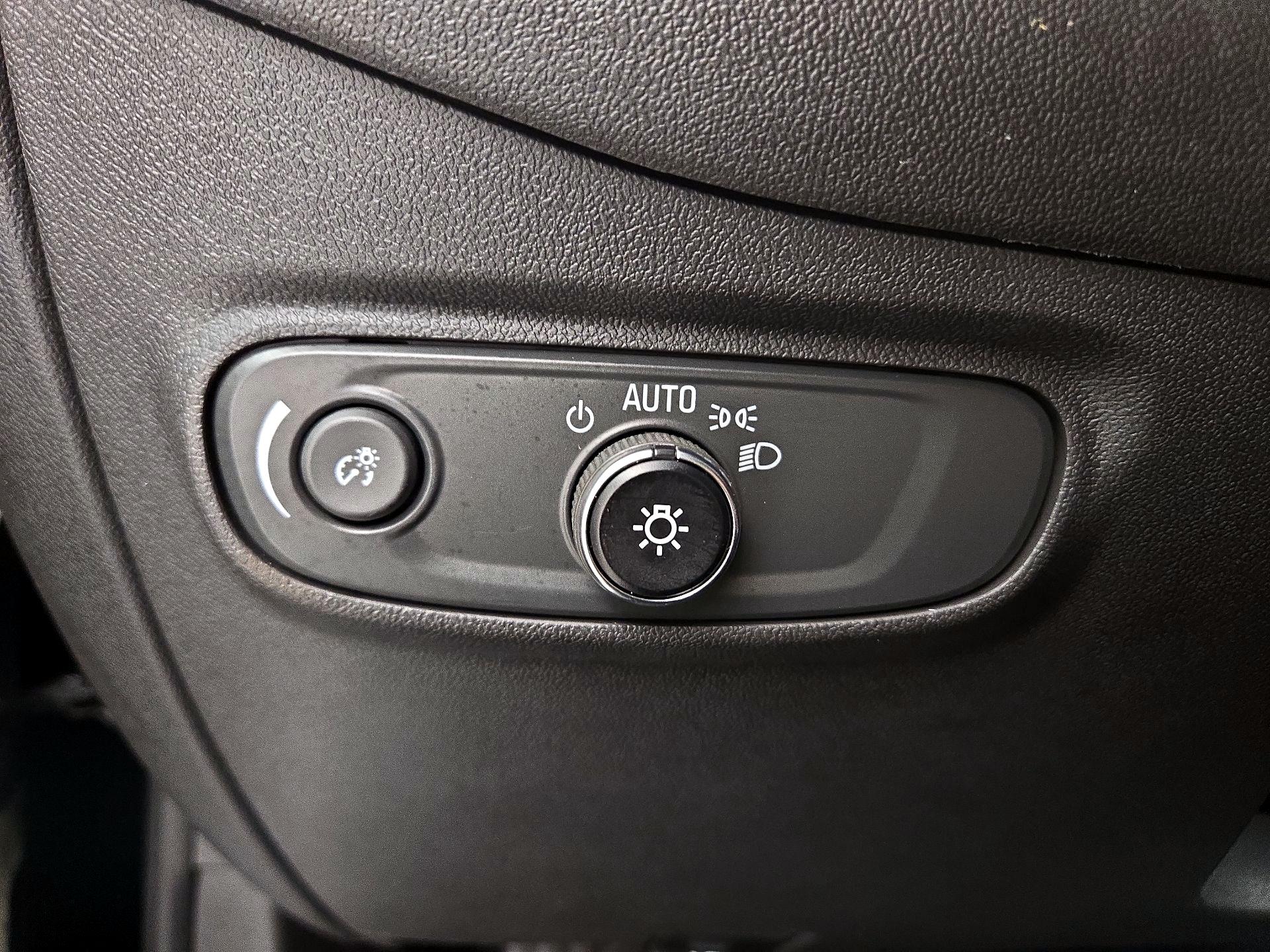 Thumbnail: 2023 Chevrolet Equinox - 13