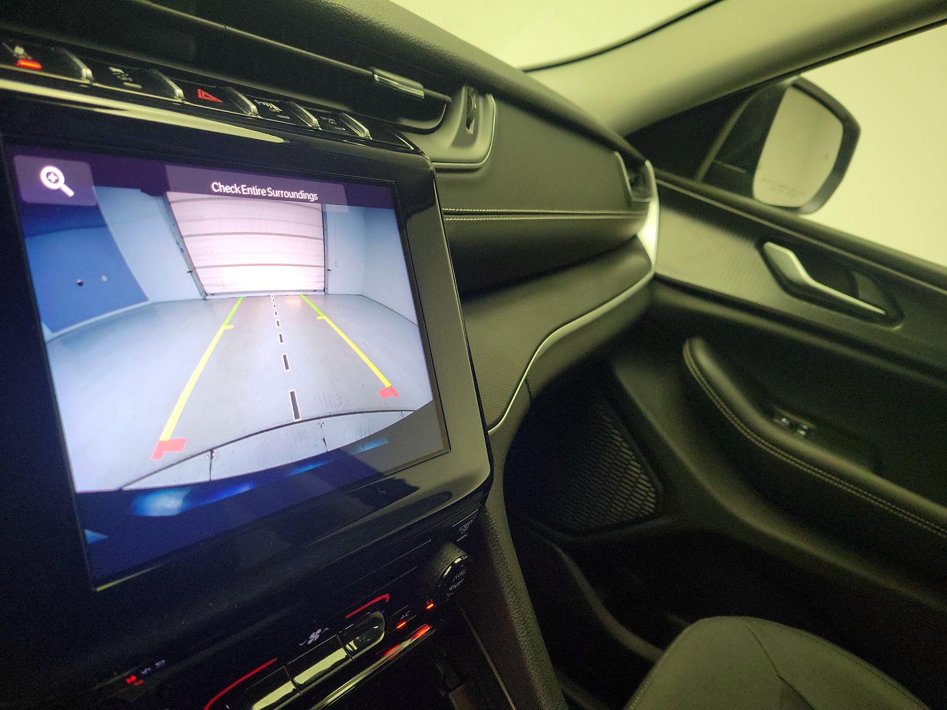 Thumbnail: 2023 Jeep Grand Cherokee - 14