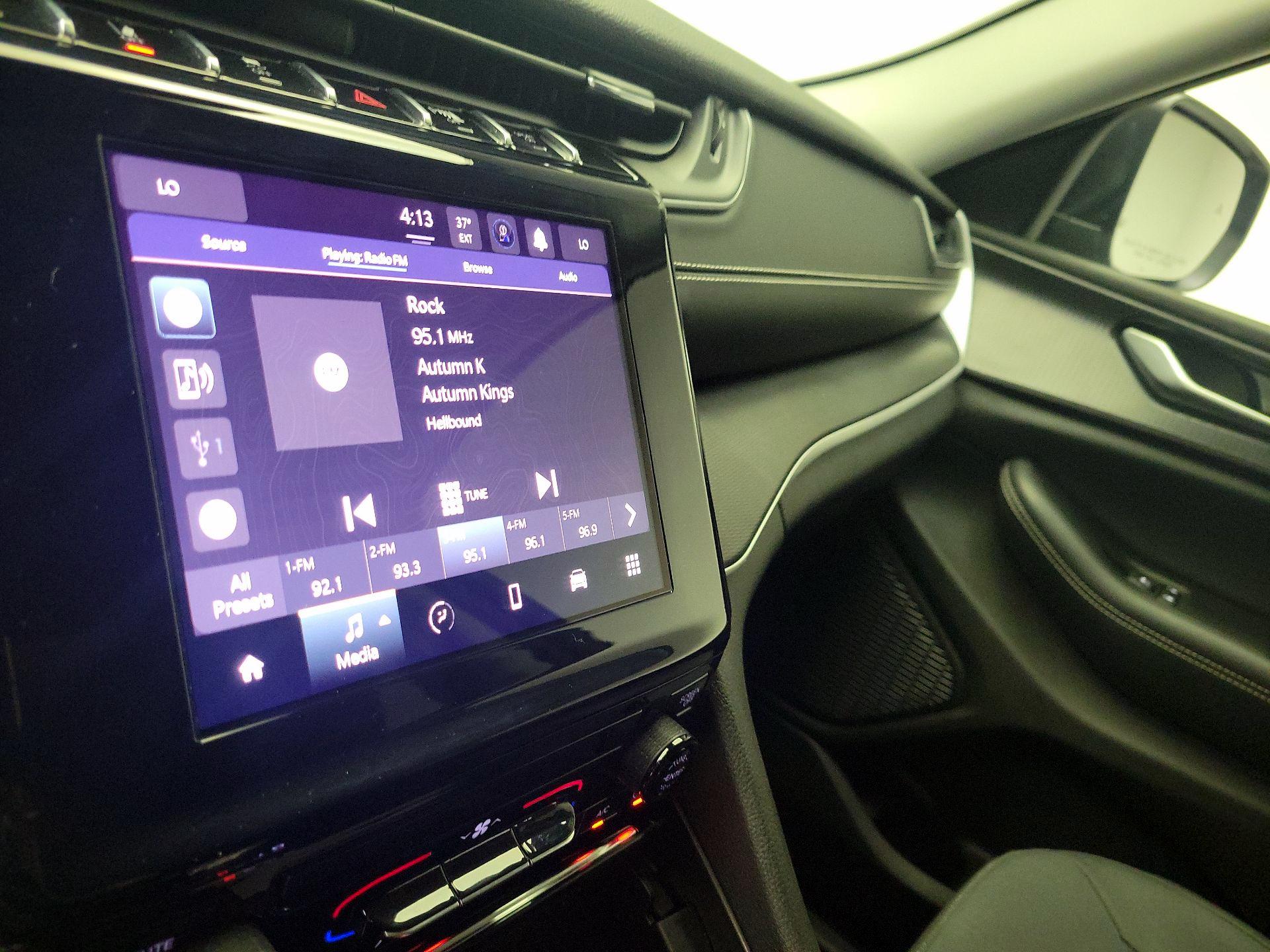 Thumbnail: 2023 Jeep Grand Cherokee - 15