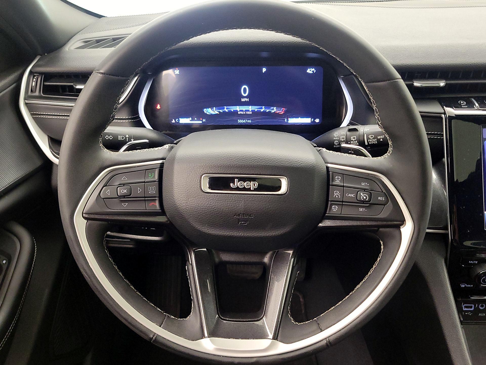 Thumbnail: 2023 Jeep Grand Cherokee - 10