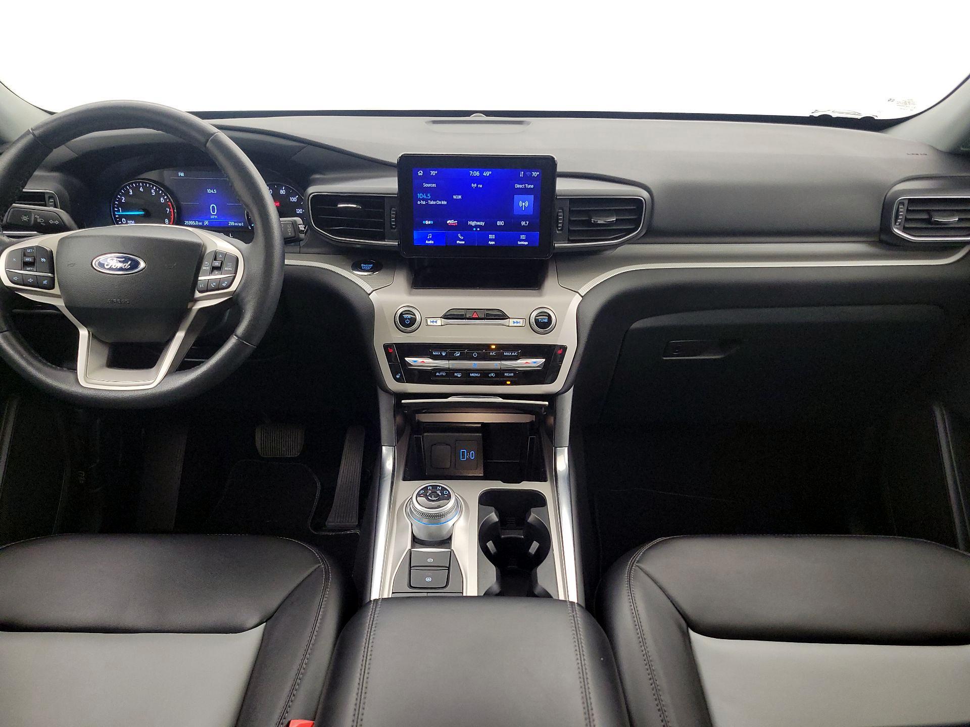 Thumbnail: 2023 Ford Explorer - 9