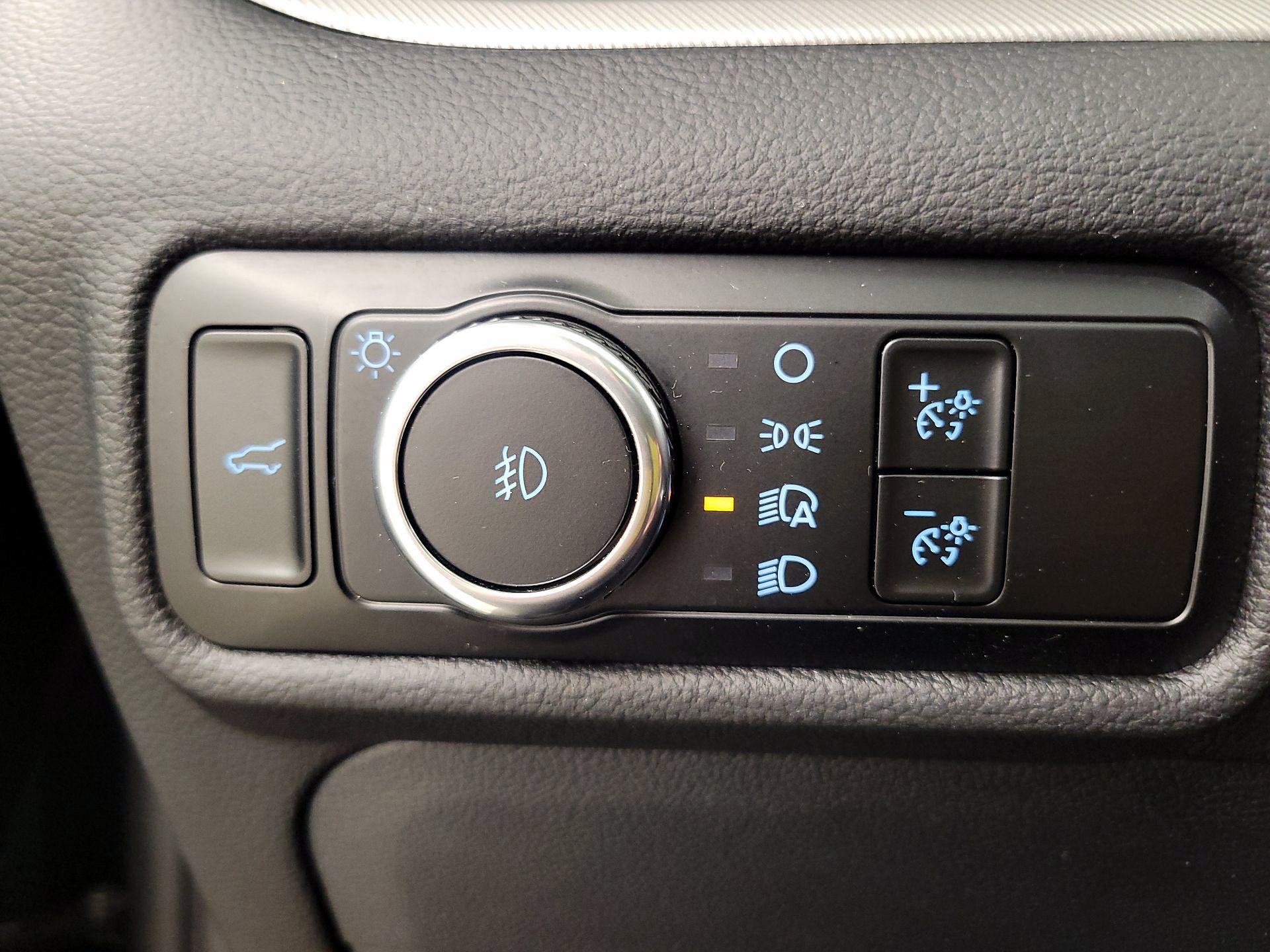 Thumbnail: 2023 Ford Explorer - 13