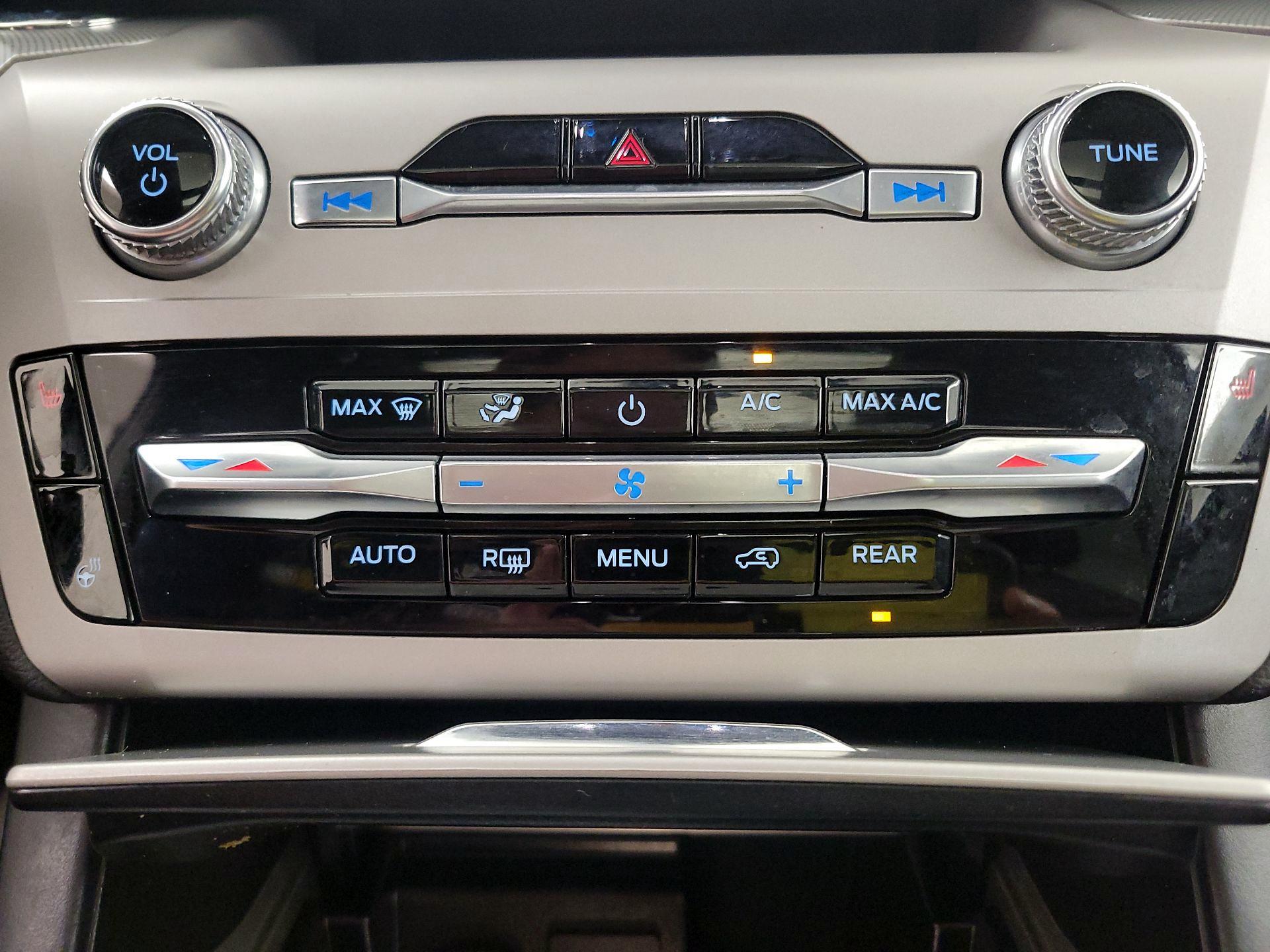 Thumbnail: 2023 Ford Explorer - 16