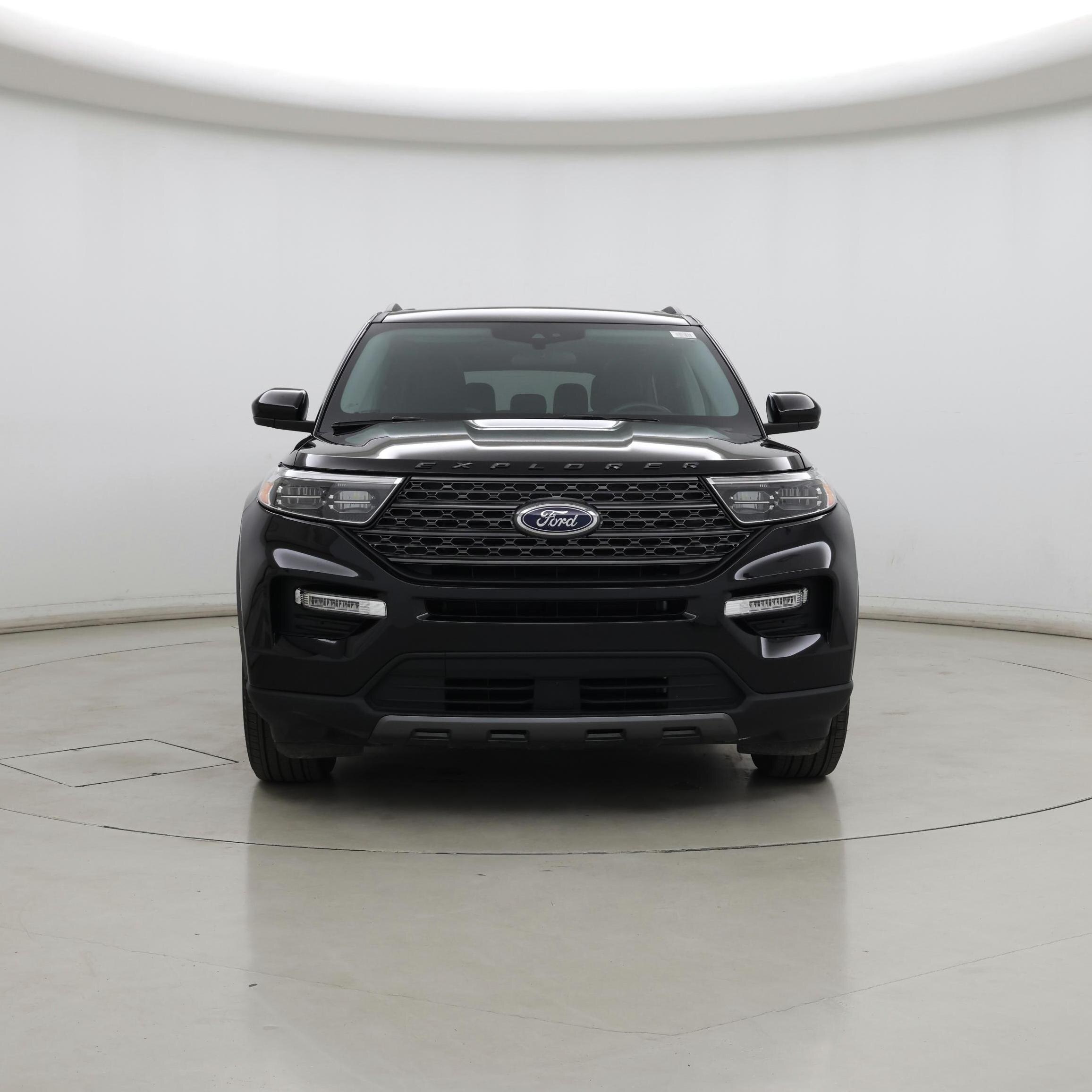 Thumbnail: 2023 Ford Explorer - 5