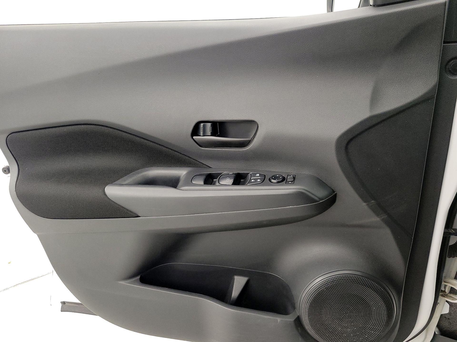 Thumbnail: 2022 Nissan Kicks - 12