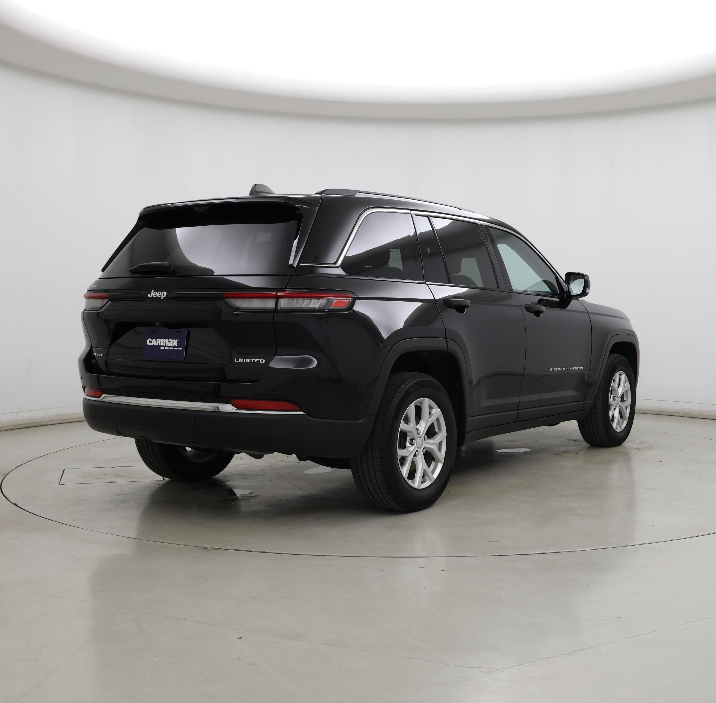 Thumbnail: 2023 Jeep Grand Cherokee - 8