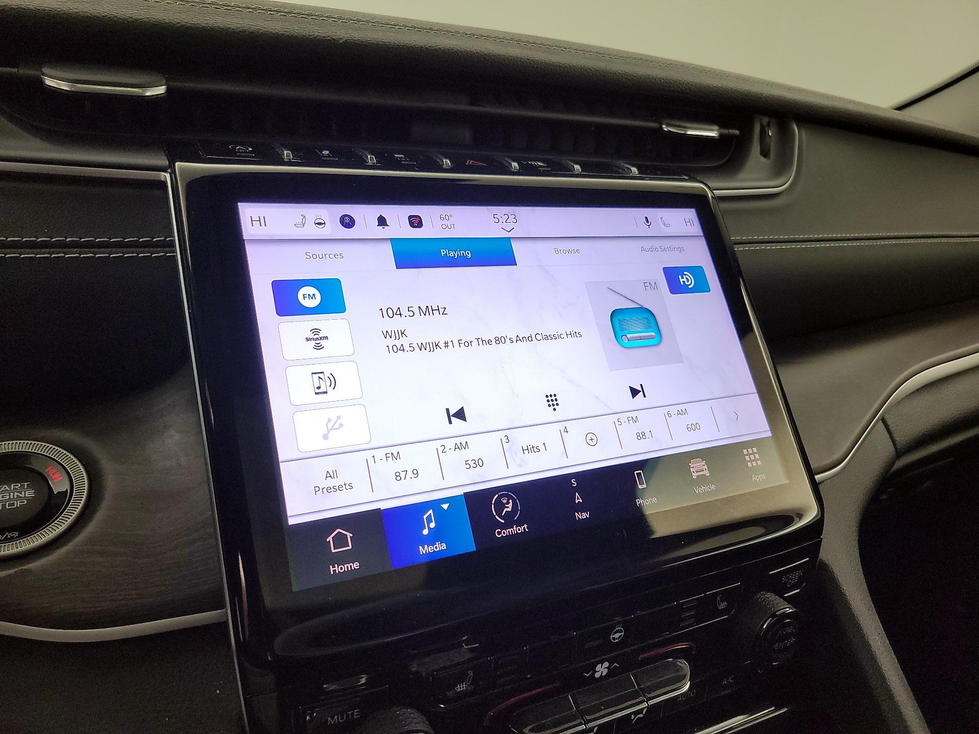 Thumbnail: 2023 Jeep Grand Cherokee - 16