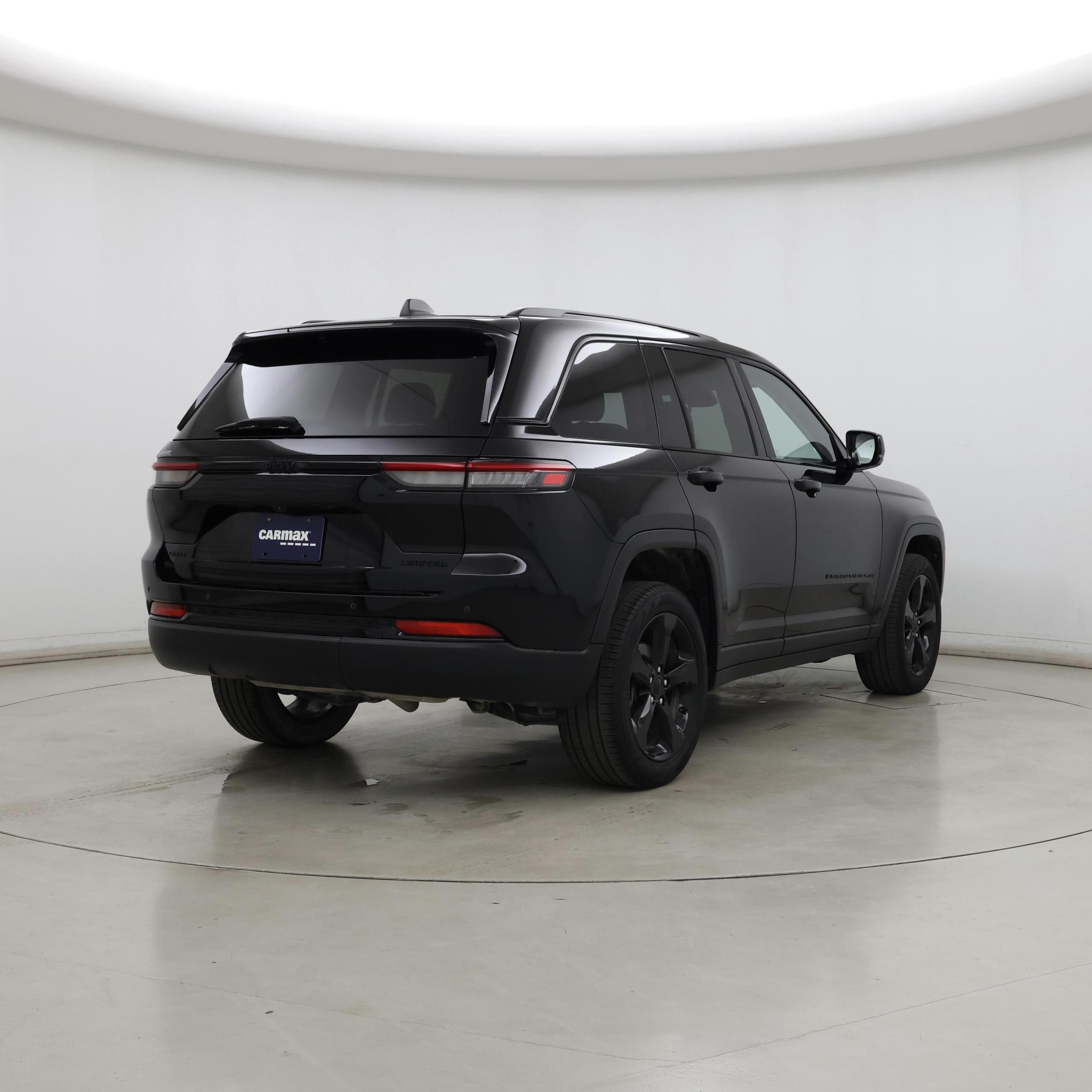 Thumbnail: 2023 Jeep Grand Cherokee - 8