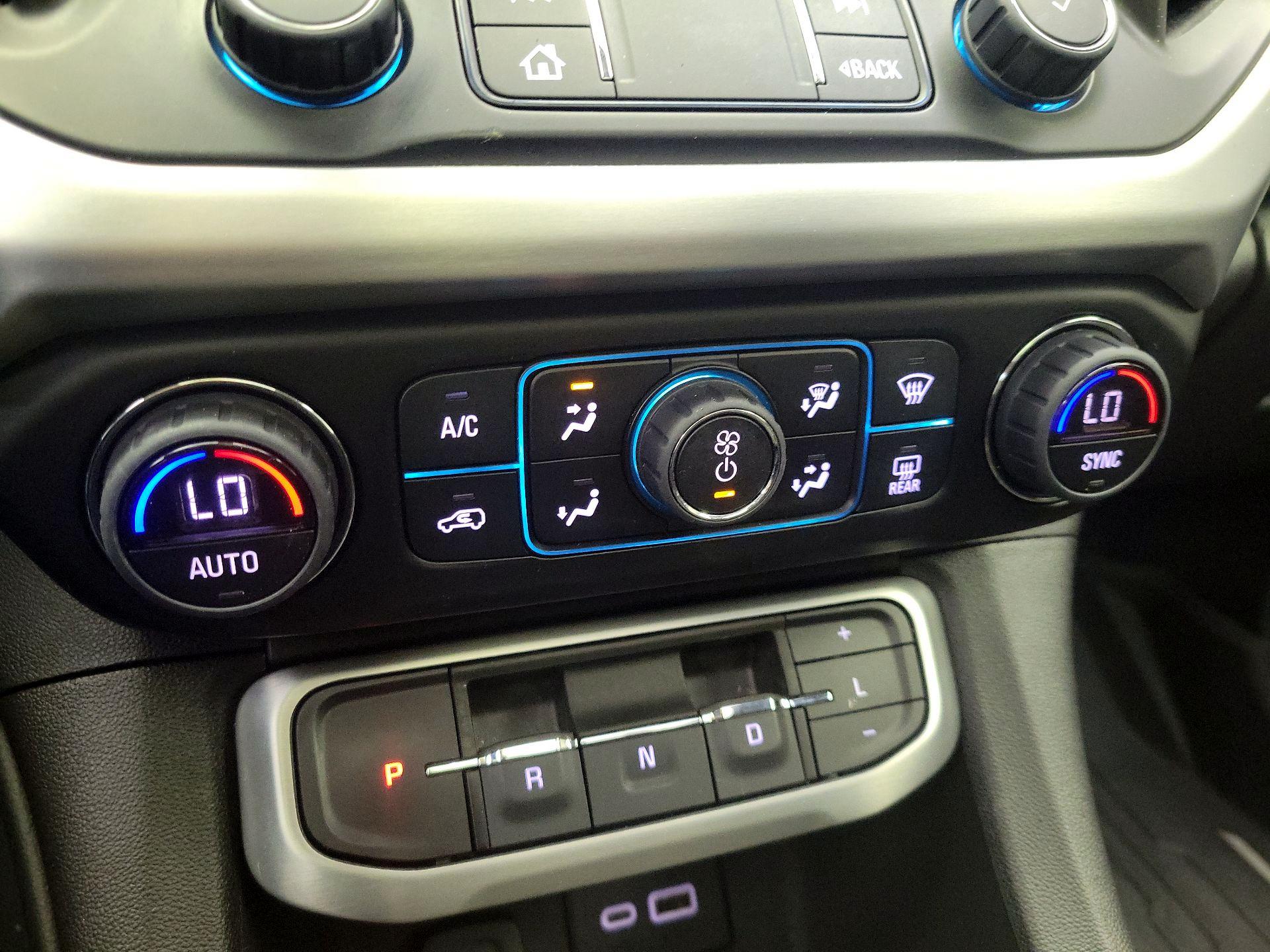 Thumbnail: 2023 GMC Acadia - 16