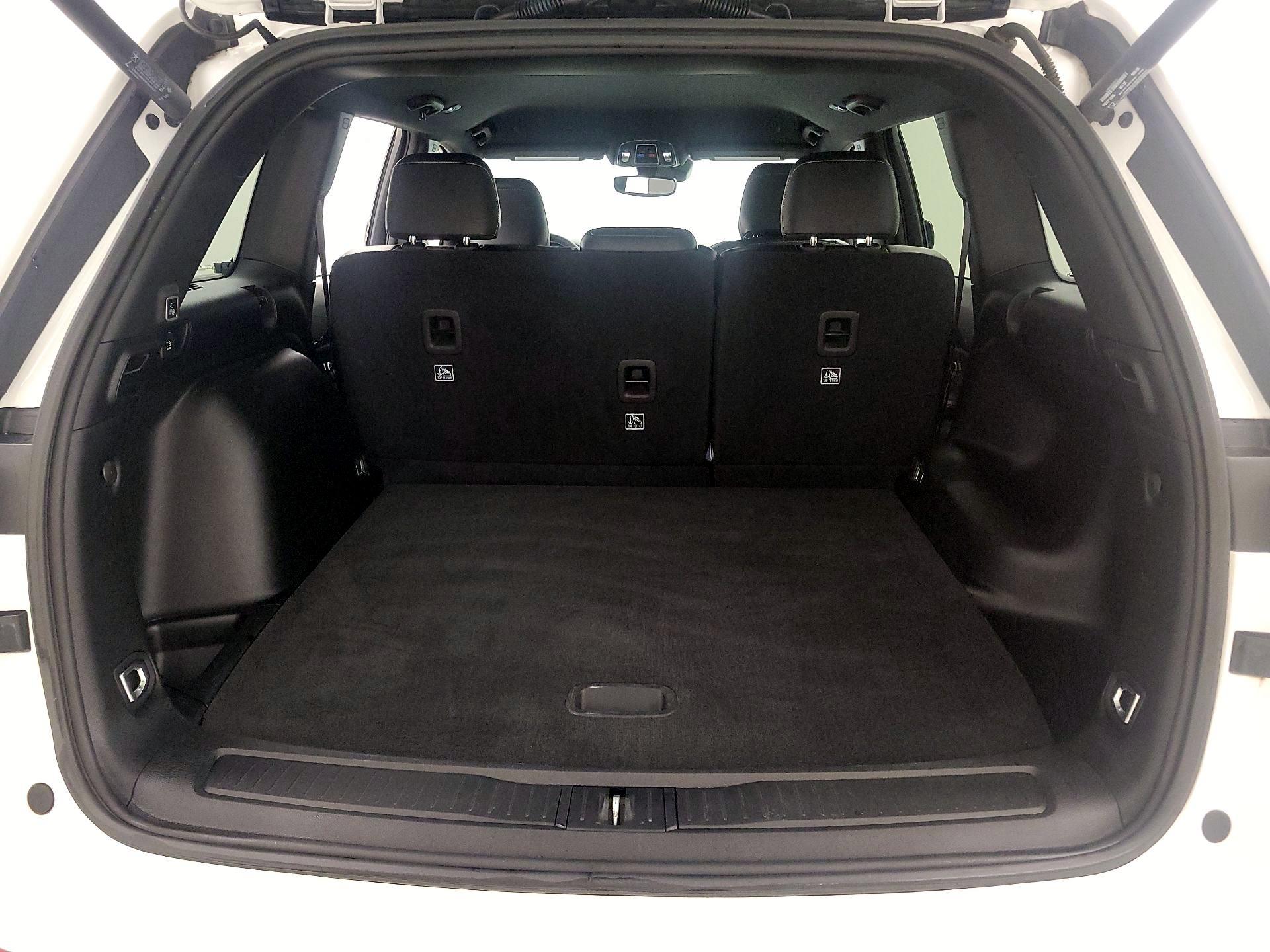 Thumbnail: 2023 Jeep Grand Cherokee - 20