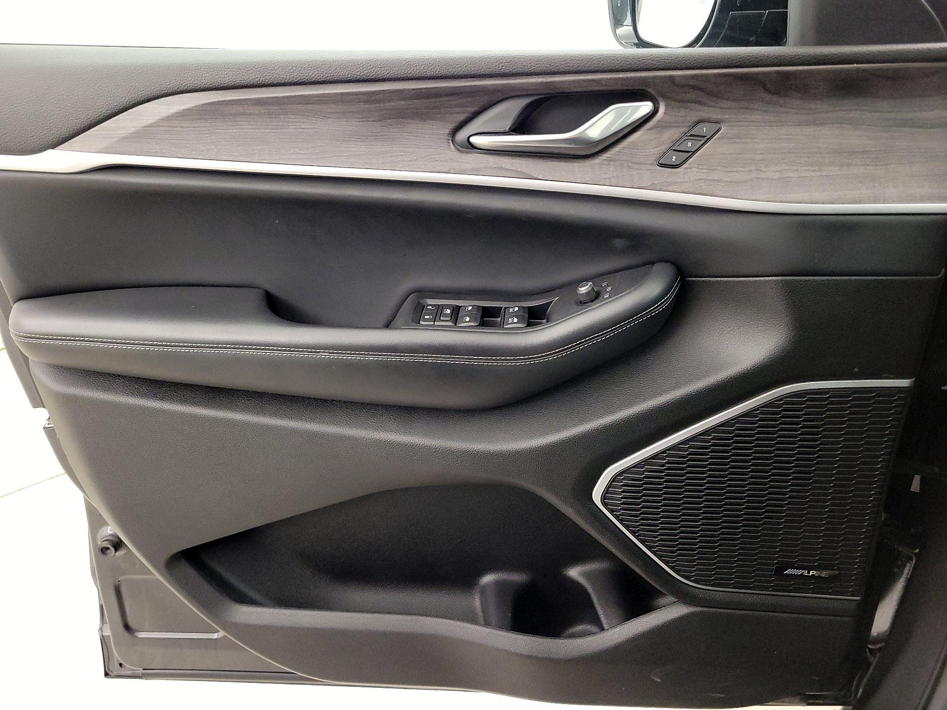 Thumbnail: 2022 Jeep Grand Cherokee - 12