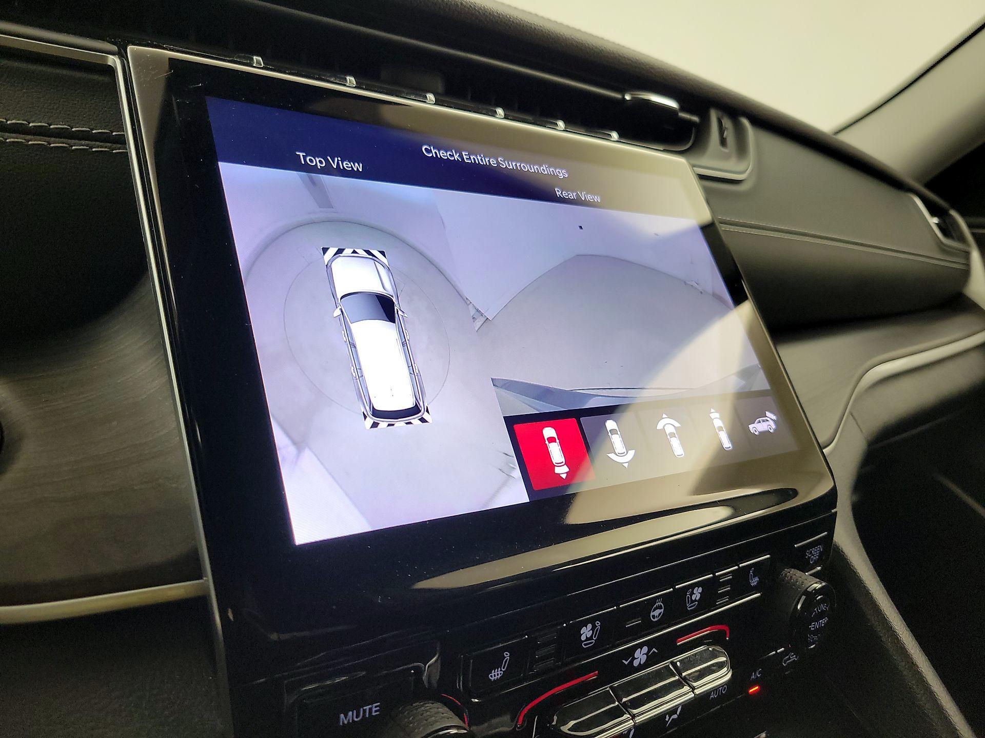 Thumbnail: 2022 Jeep Grand Cherokee - 15