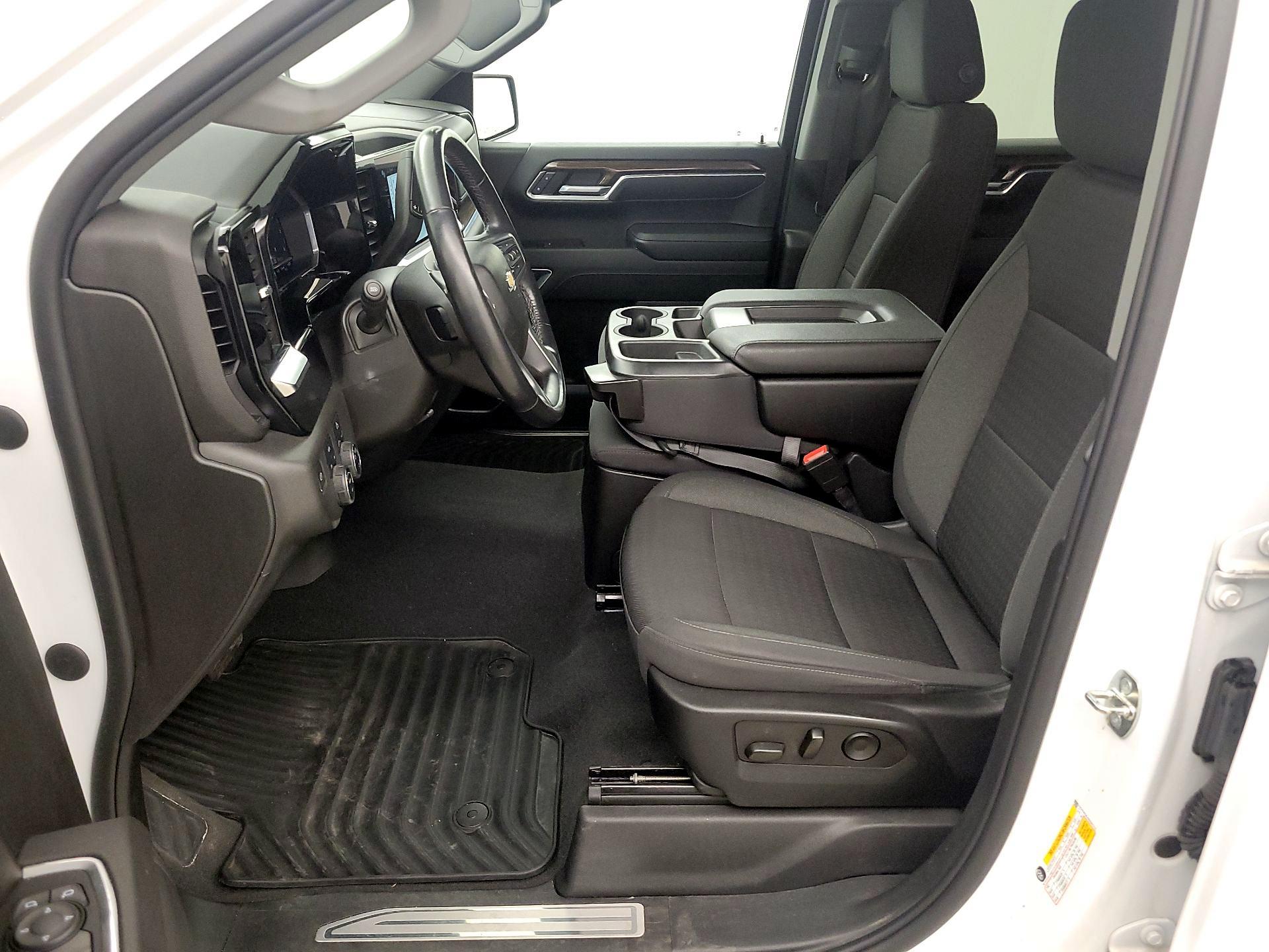 Thumbnail: 2022 Chevrolet Silverado 1500 - 11