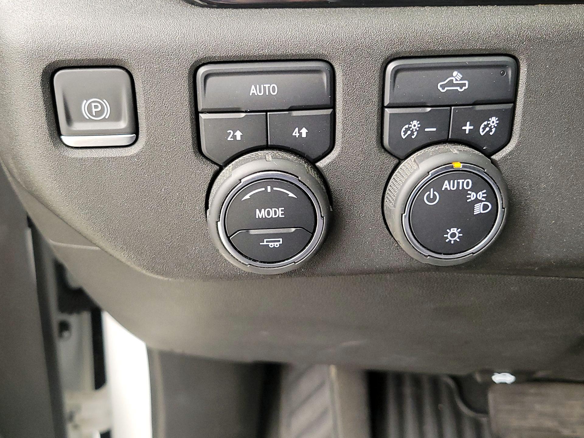 Thumbnail: 2022 Chevrolet Silverado 1500 - 13