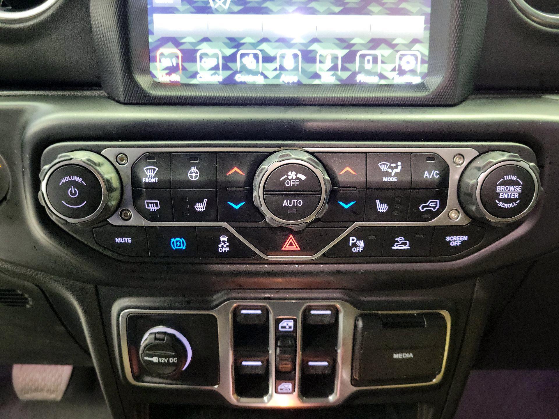 Thumbnail: 2023 Jeep Wrangler - 17