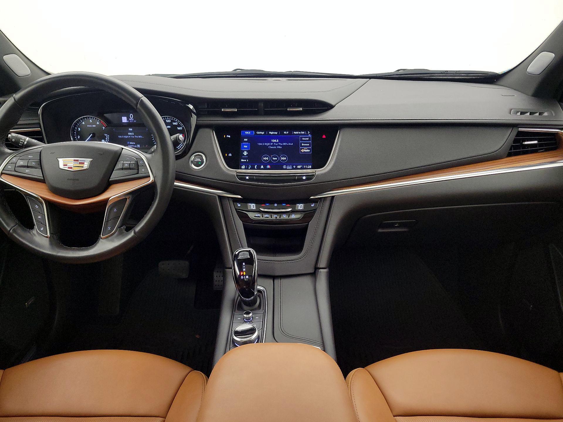 Thumbnail: 2023 Cadillac XT5 - 9