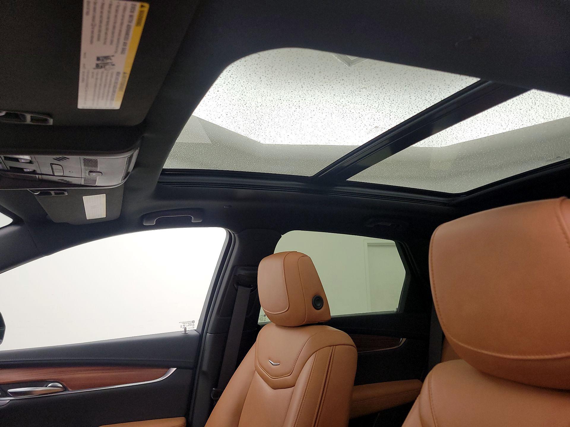 Thumbnail: 2023 Cadillac XT5 - 20