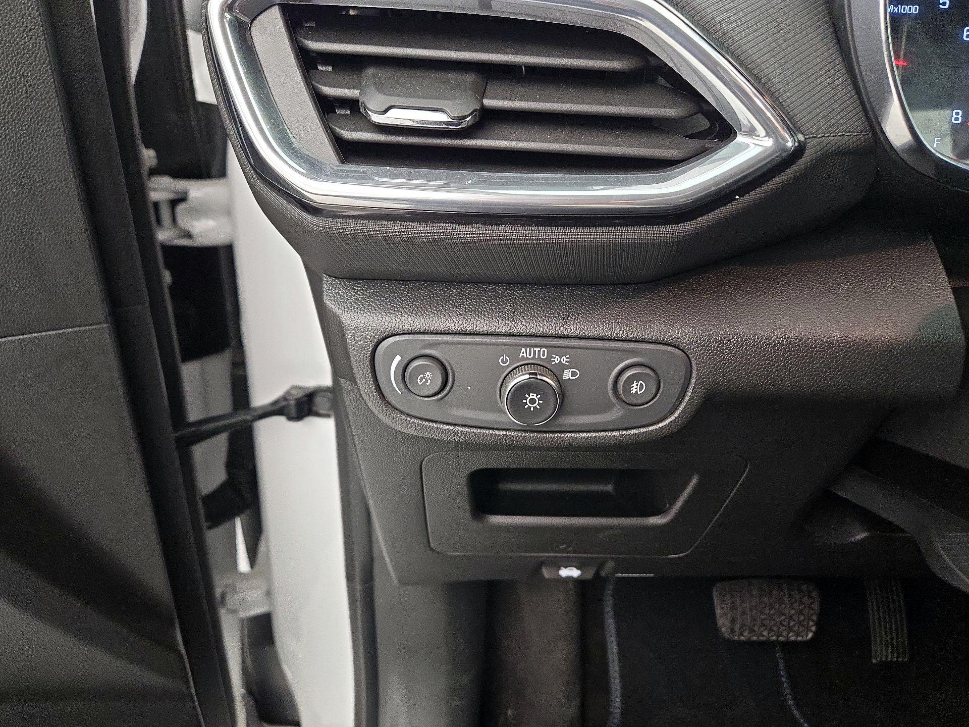 Thumbnail: 2023 Chevrolet TrailBlazer - 13