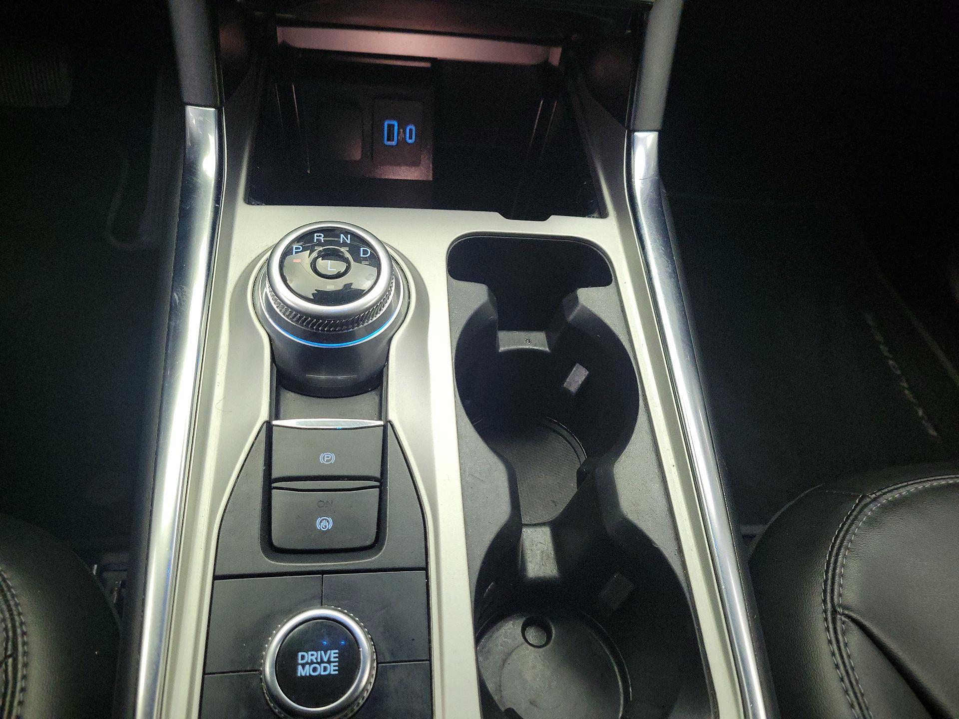 Thumbnail: 2022 Ford Explorer - 17