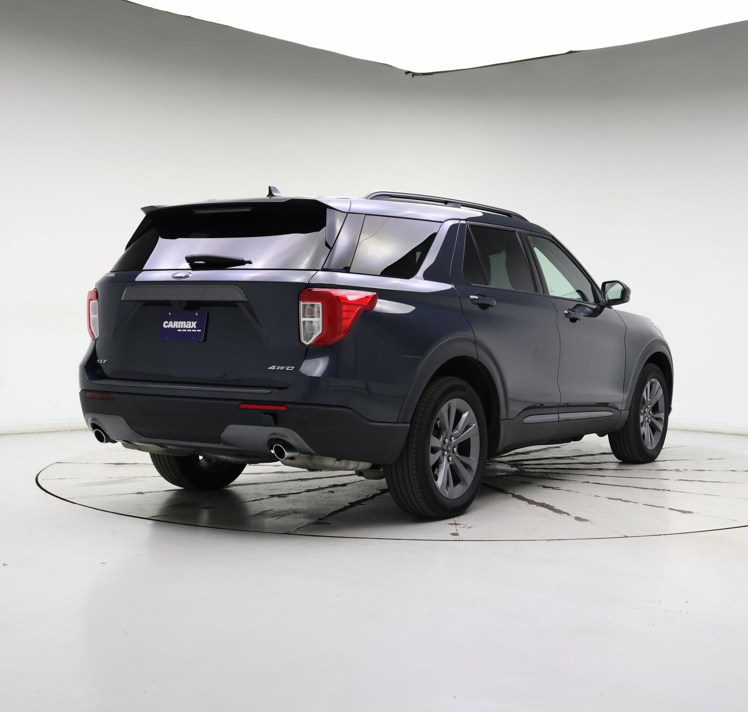 Thumbnail: 2022 Ford Explorer - 8