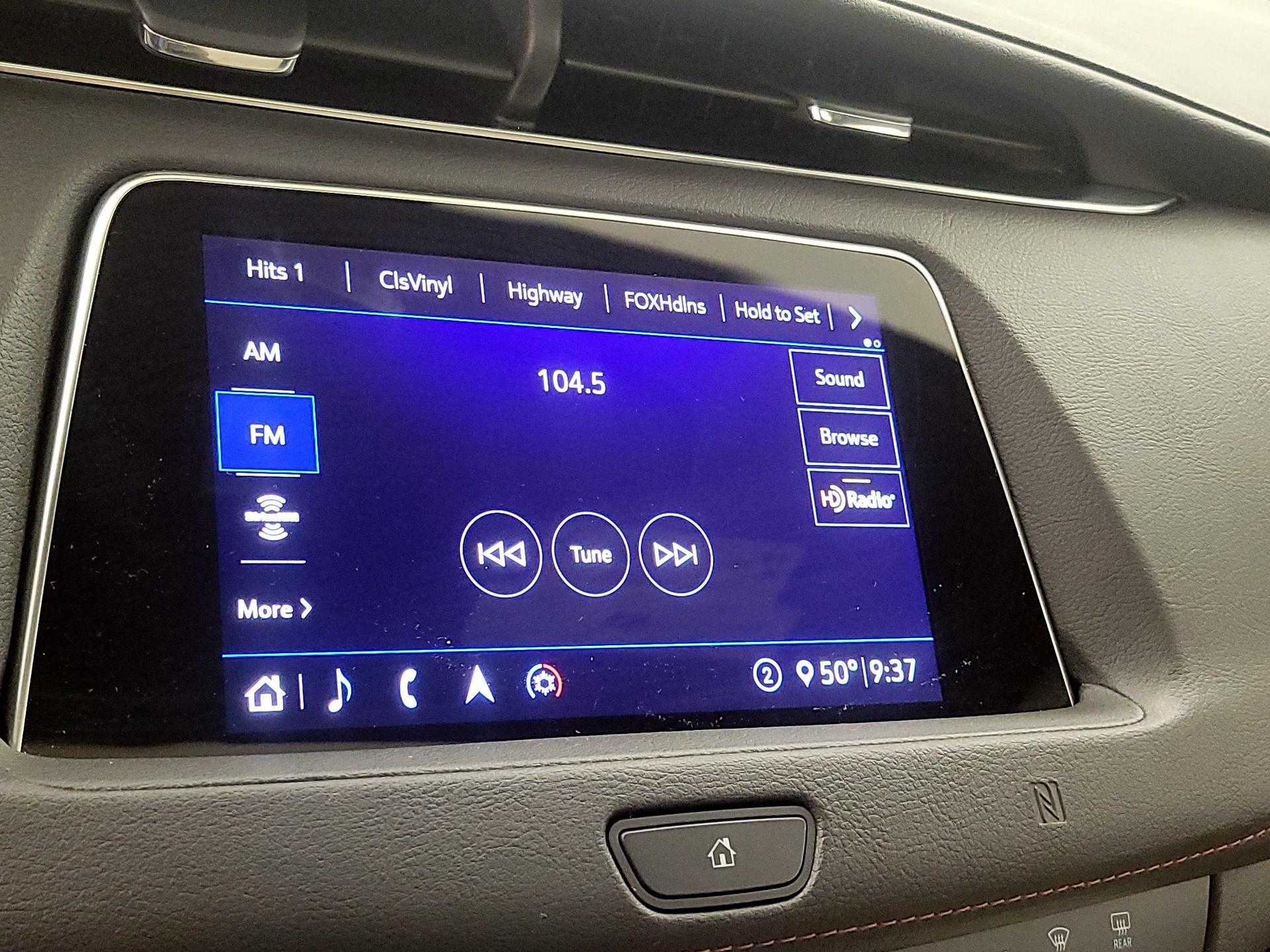 Thumbnail: 2020 Cadillac XT4 - 15