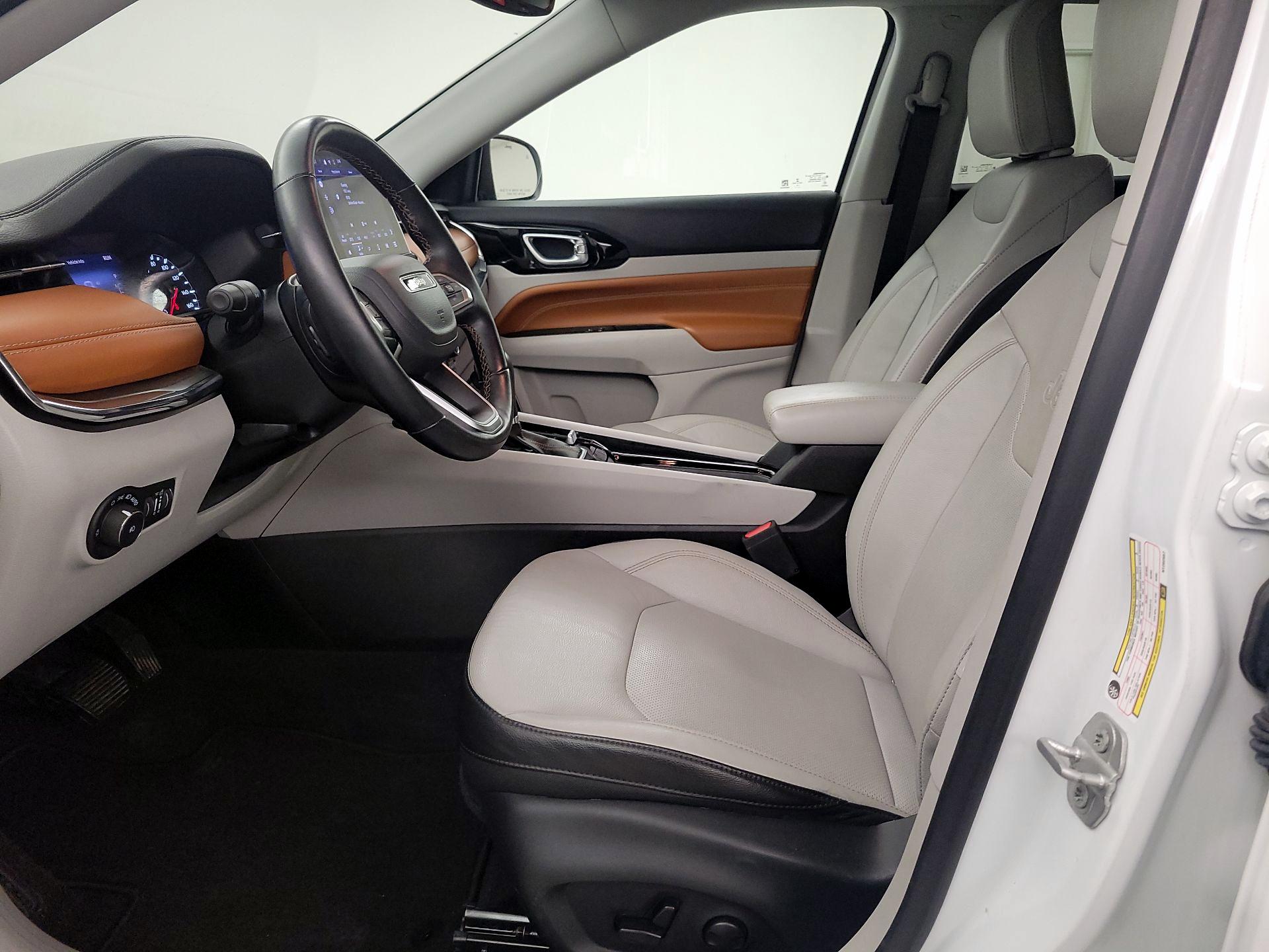 Thumbnail: 2022 Jeep Compass - 11