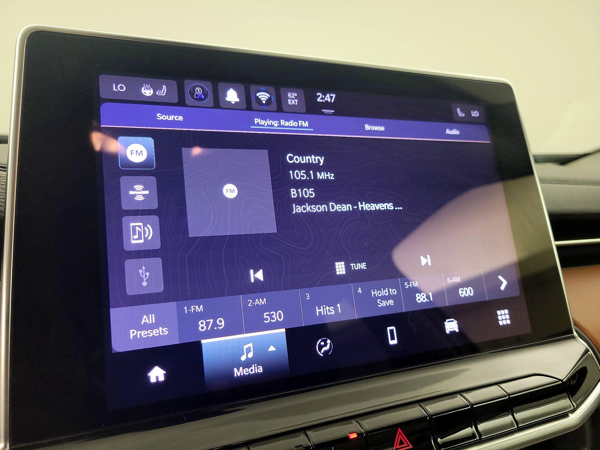 Thumbnail: 2022 Jeep Compass - 15