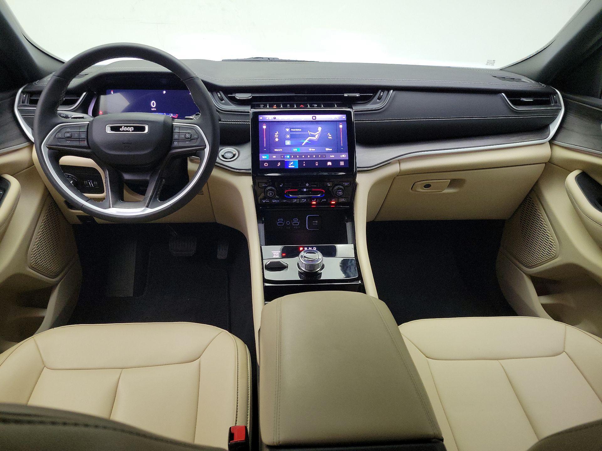 Thumbnail: 2023 Jeep Grand Cherokee - 9