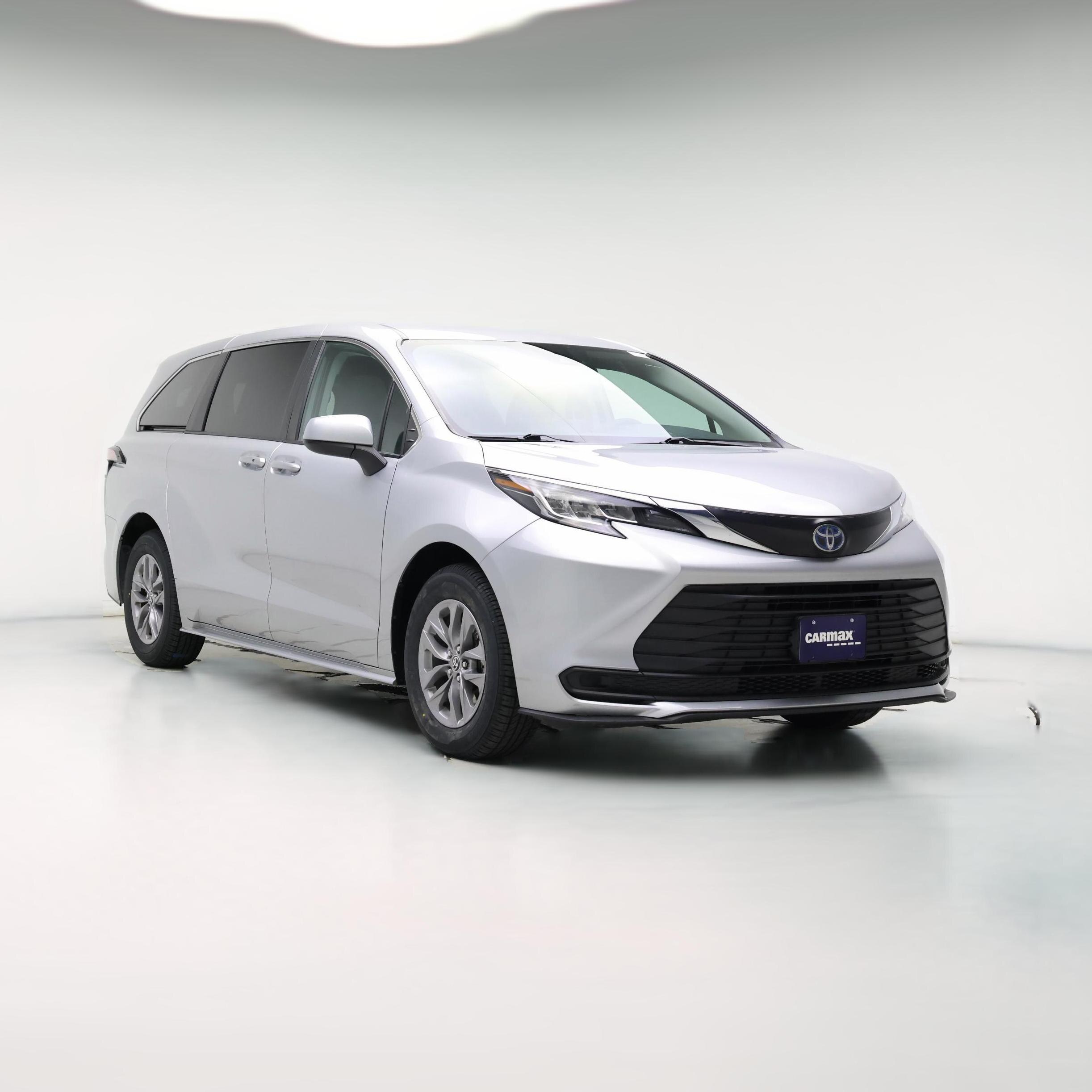 Thumbnail: 2023 Toyota Sienna - 1
