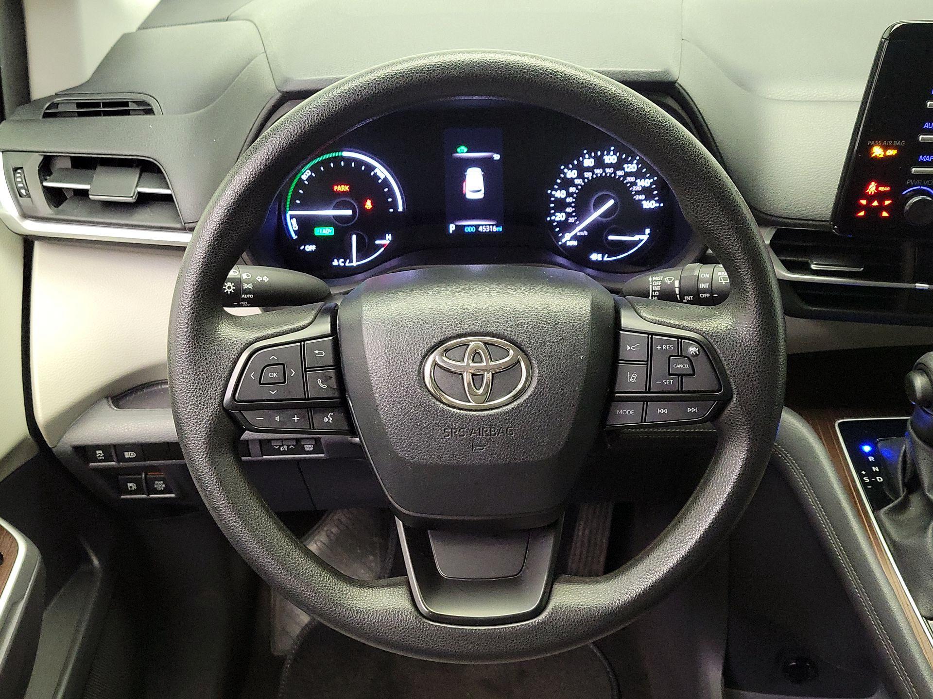 Thumbnail: 2023 Toyota Sienna - 10