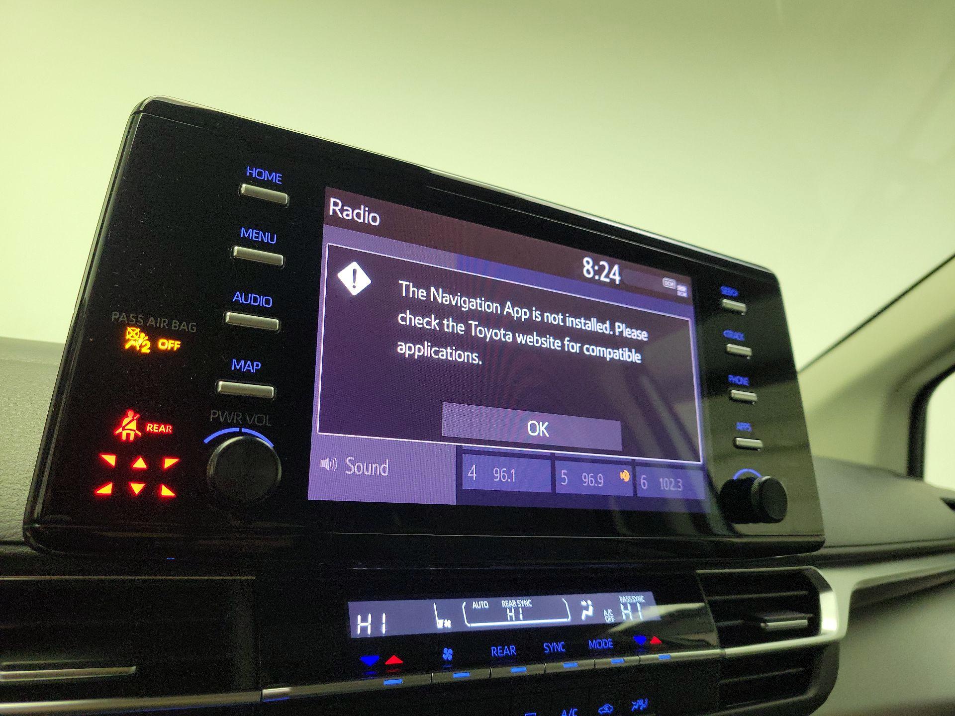 Thumbnail: 2023 Toyota Sienna - 14