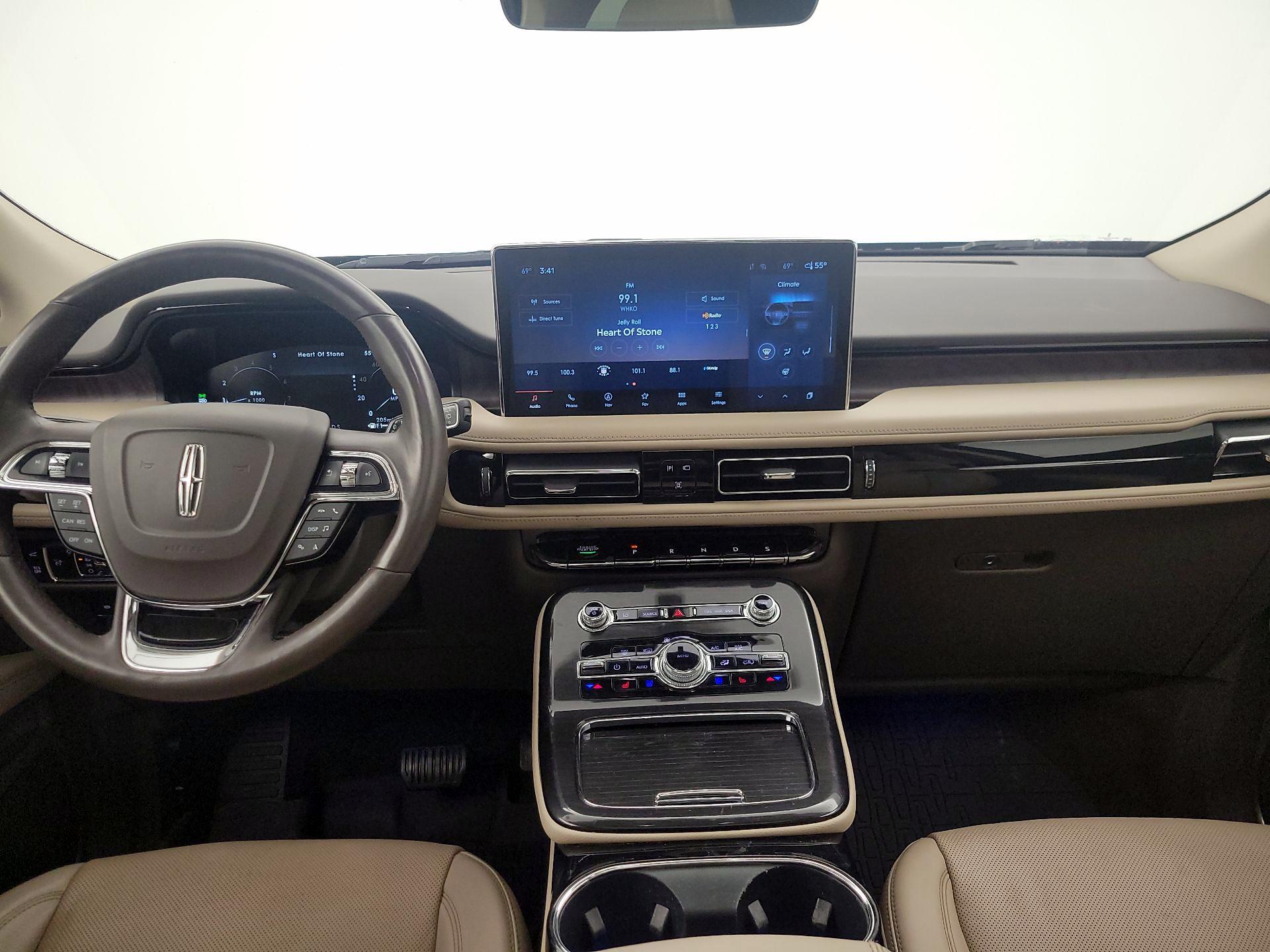Thumbnail: 2022 Lincoln Nautilus - 9