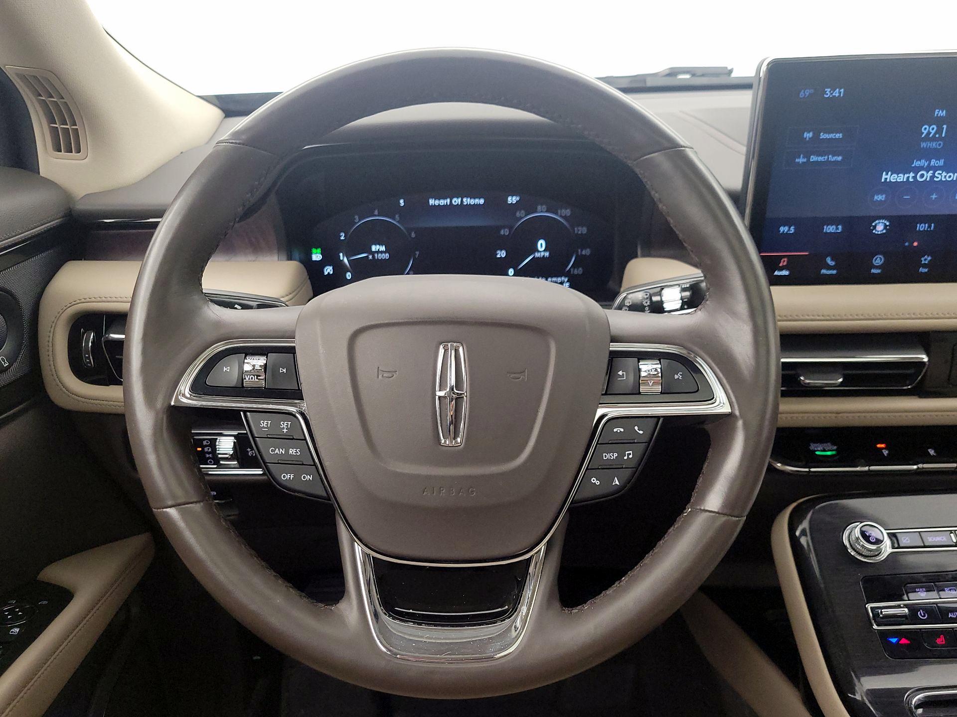 Thumbnail: 2022 Lincoln Nautilus - 10