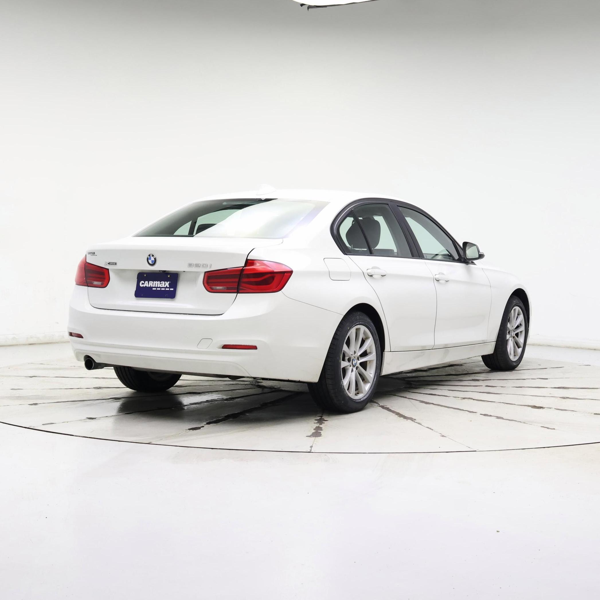 Thumbnail: 2018 BMW 3 Series - 8