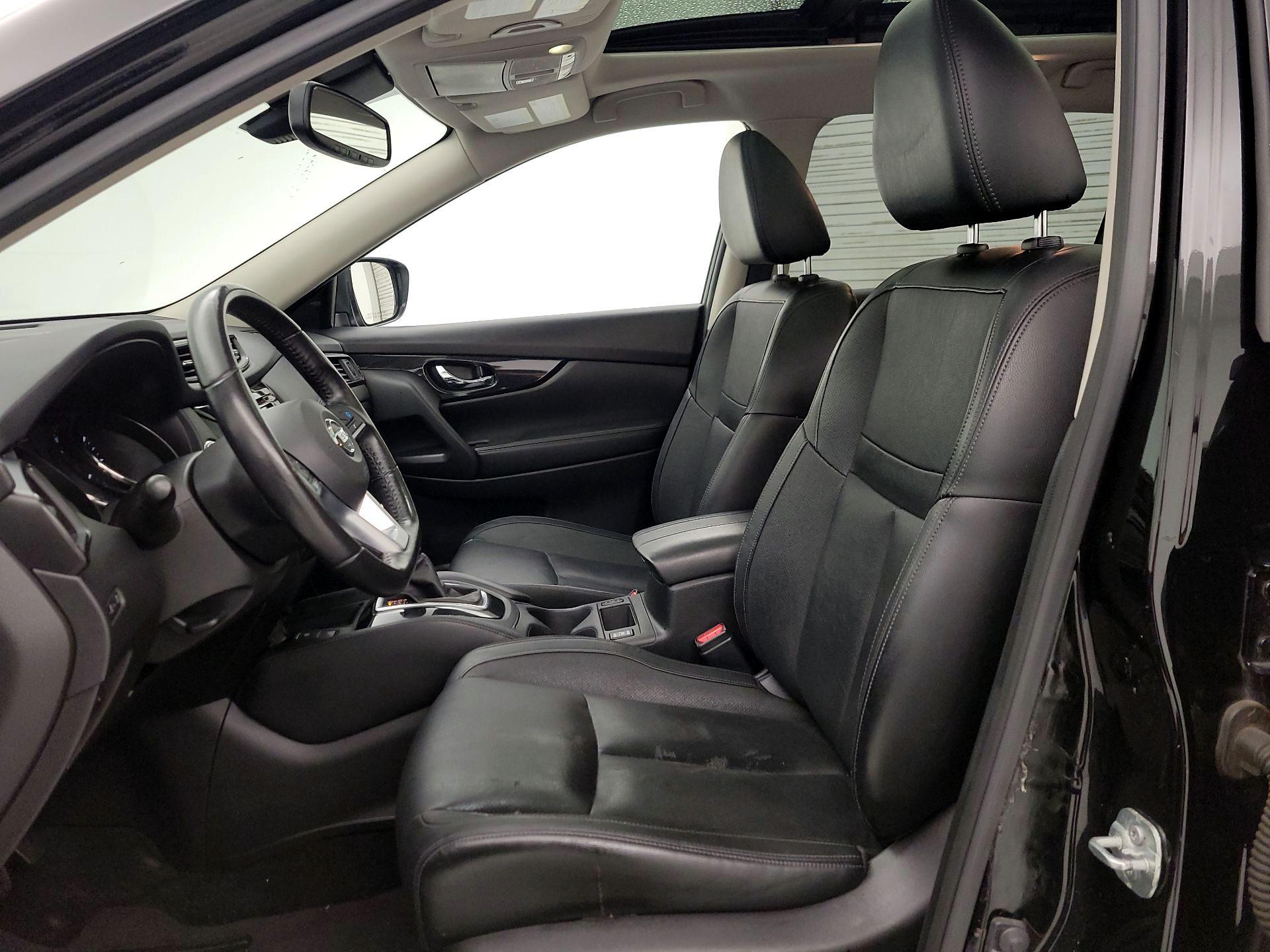 Thumbnail: 2018 Nissan Rogue - 11