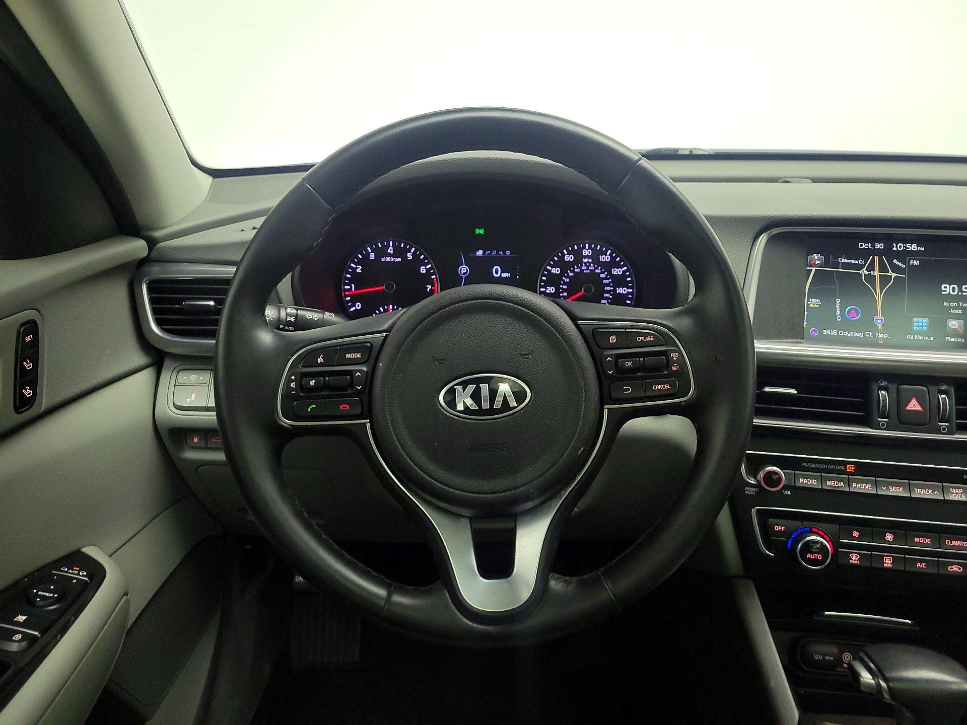 Thumbnail: 2016 Kia Optima - 10