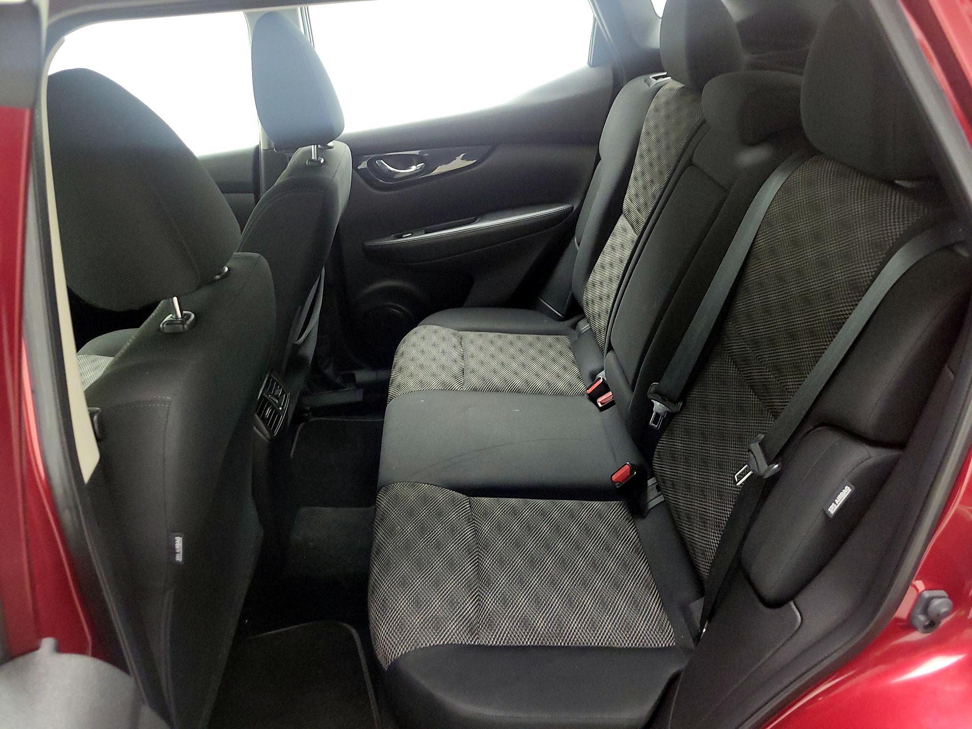 Thumbnail: 2022 Nissan Rogue Sport - 19