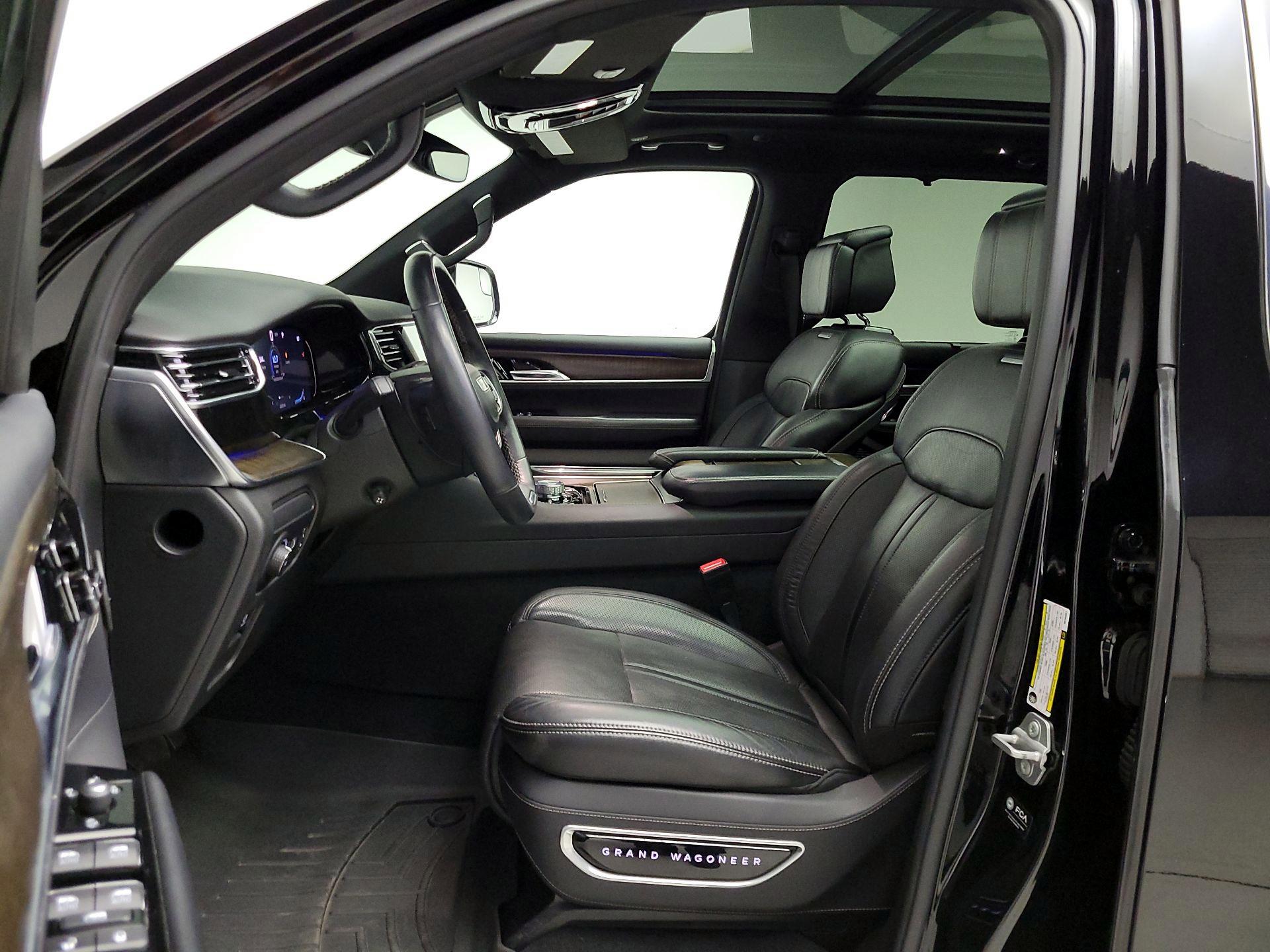 Thumbnail: 2022 Jeep Grand Wagoneer - 11