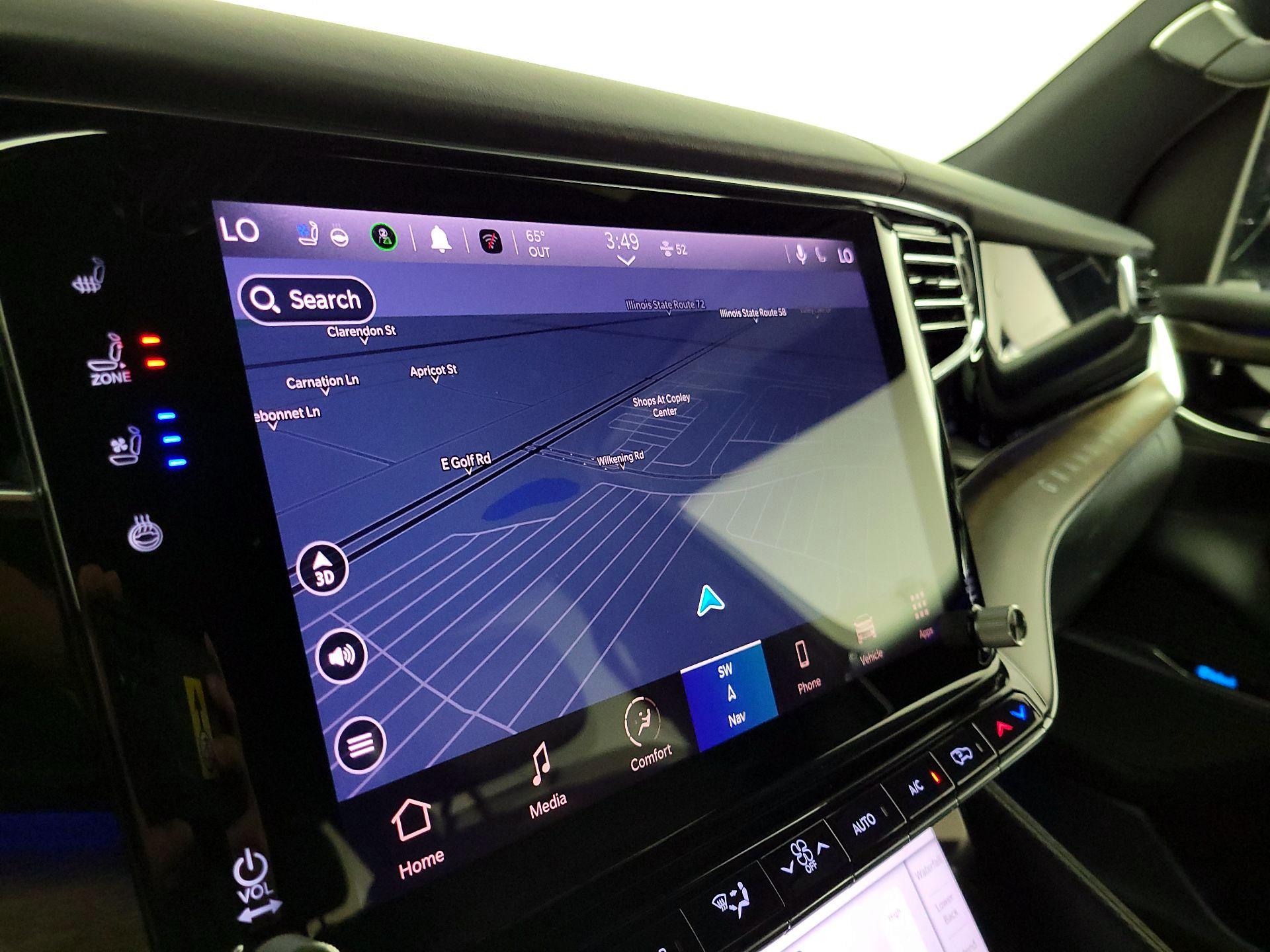 Thumbnail: 2022 Jeep Grand Wagoneer - 14