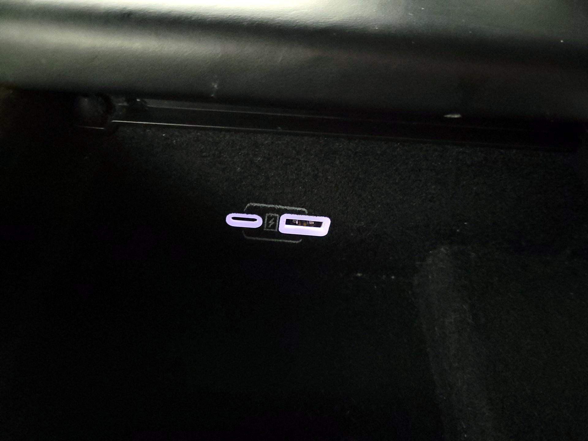 Thumbnail: 2022 Jeep Grand Wagoneer - 19