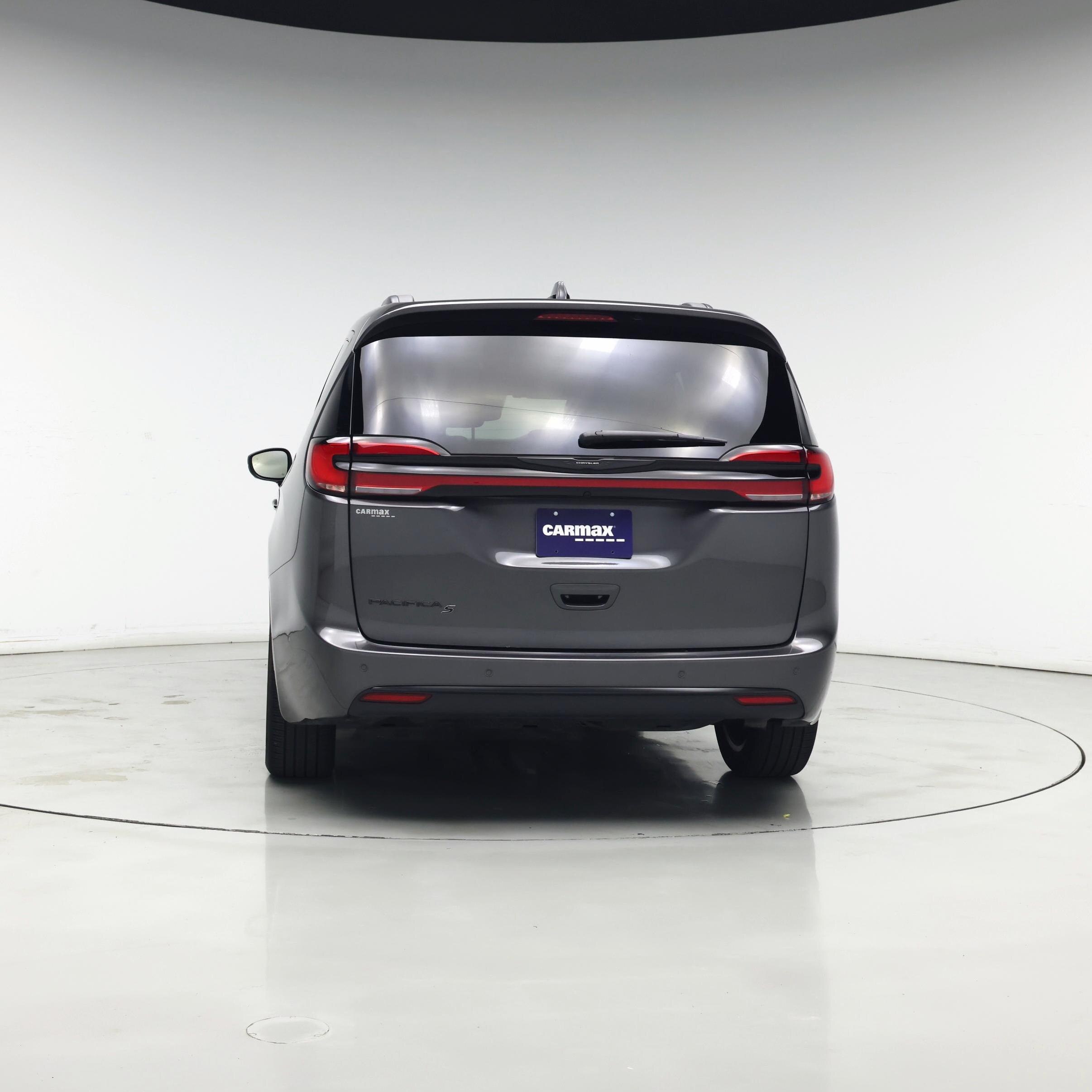 Thumbnail: 2023 Chrysler Pacifica - 6