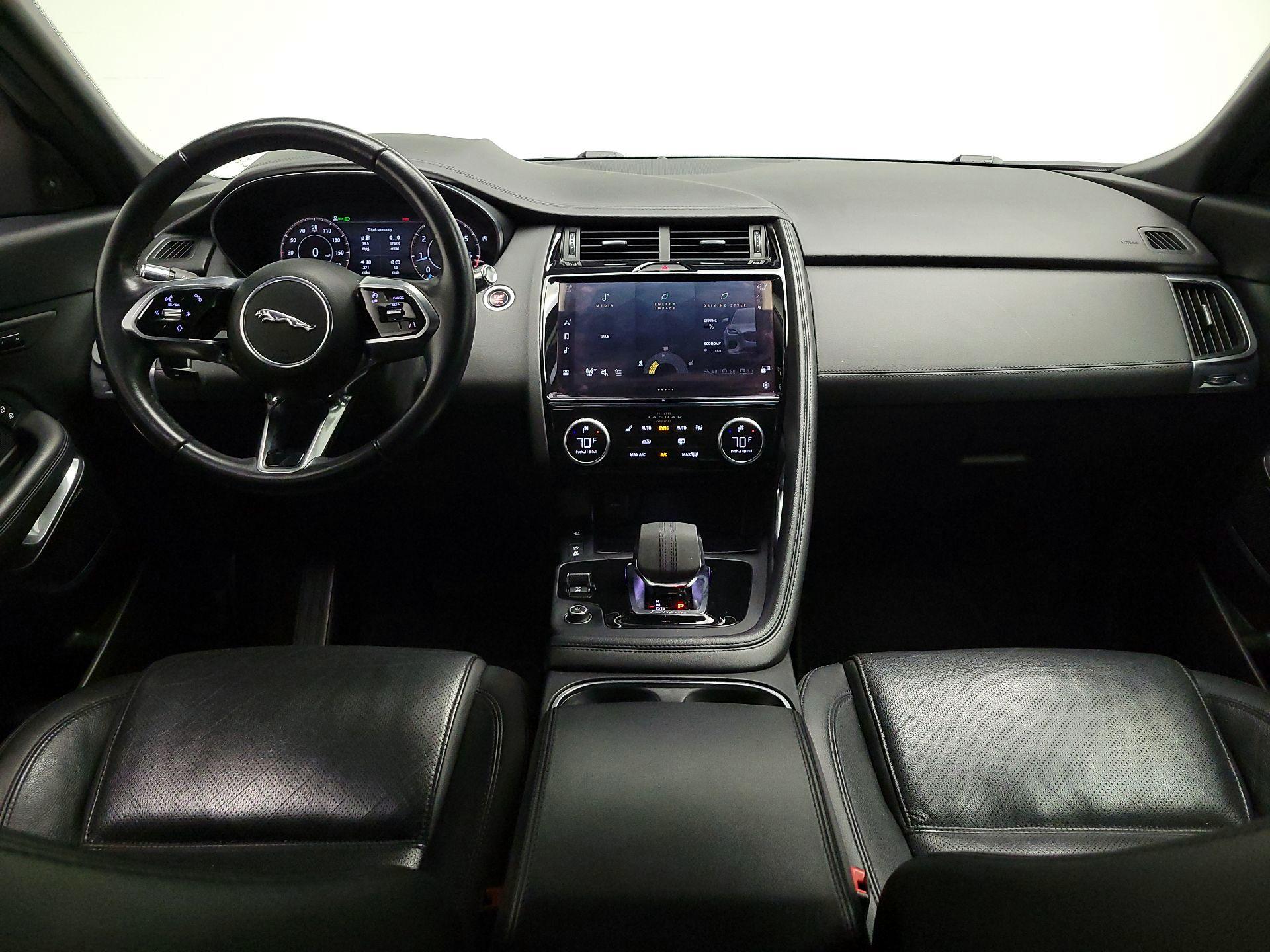 Thumbnail: 2022 Jaguar E-Pace - 9