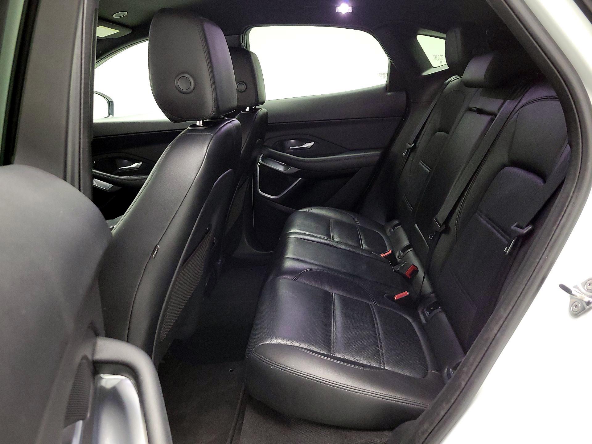 Thumbnail: 2022 Jaguar E-Pace - 19