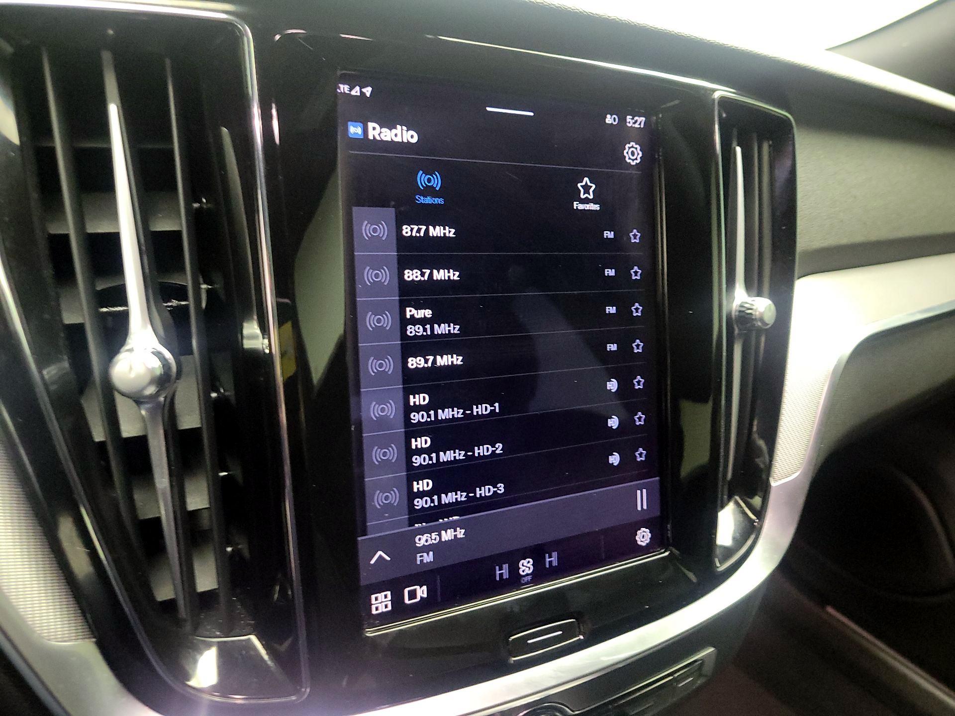 Thumbnail: 2024 Volvo S60 - 15