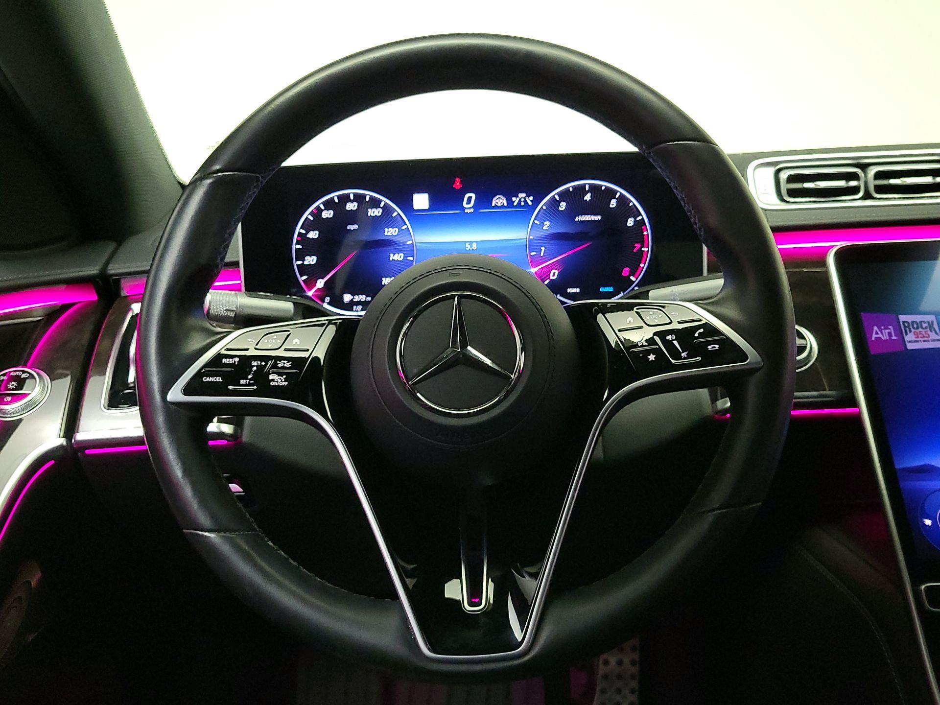 Thumbnail: 2023 Mercedes-Benz S-Class - 10