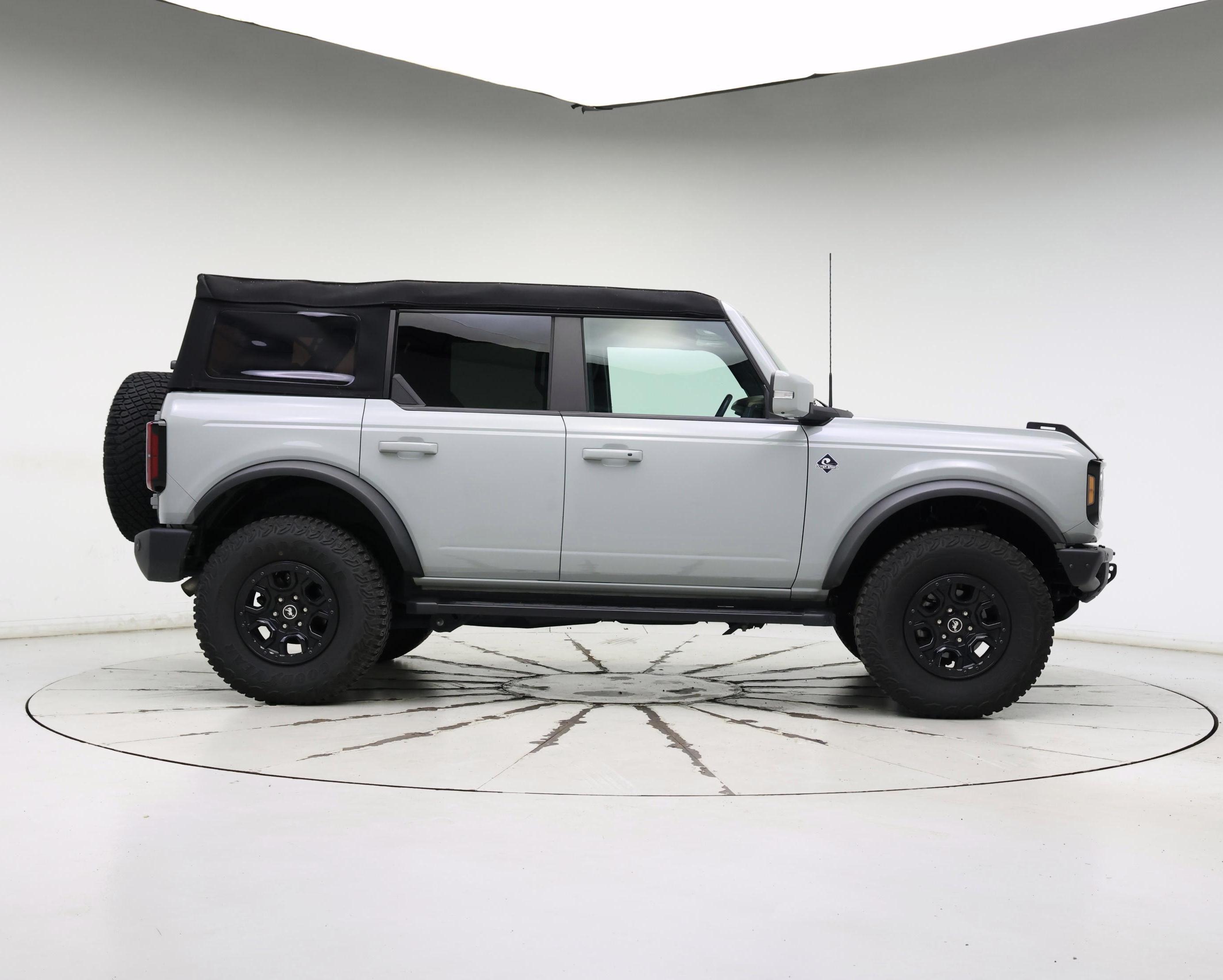 Thumbnail: 2022 Ford Bronco - 7