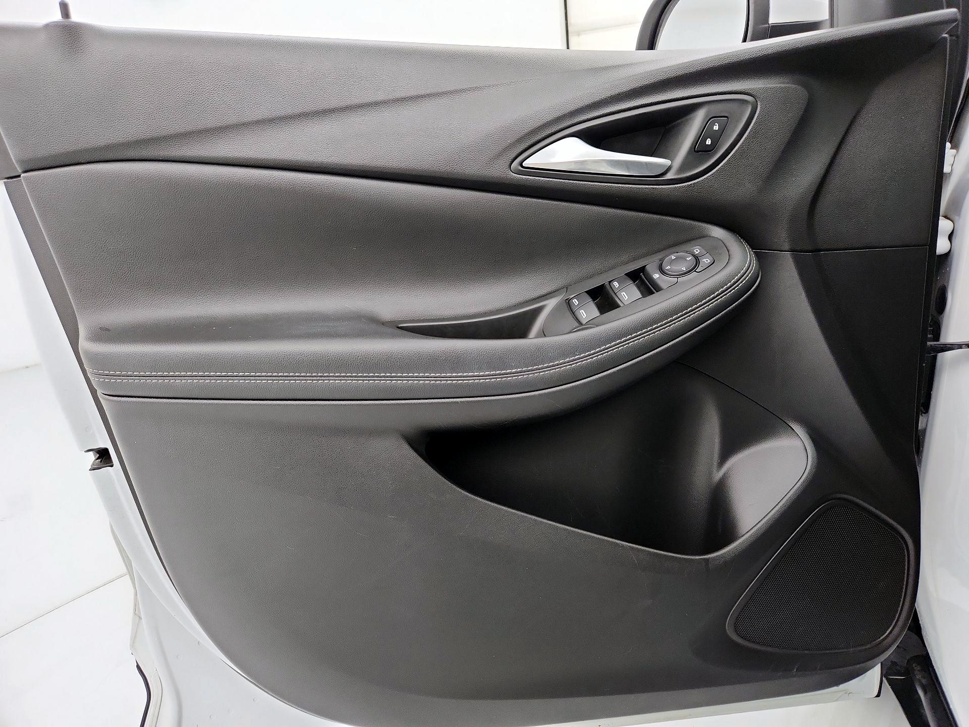 Thumbnail: 2020 Buick Encore GX - 12