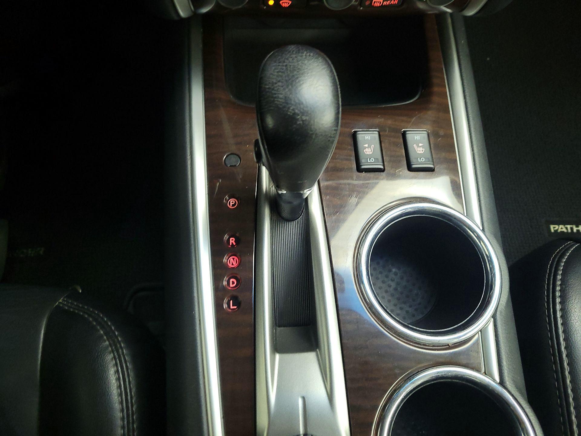 Thumbnail: 2015 Nissan Pathfinder - 15