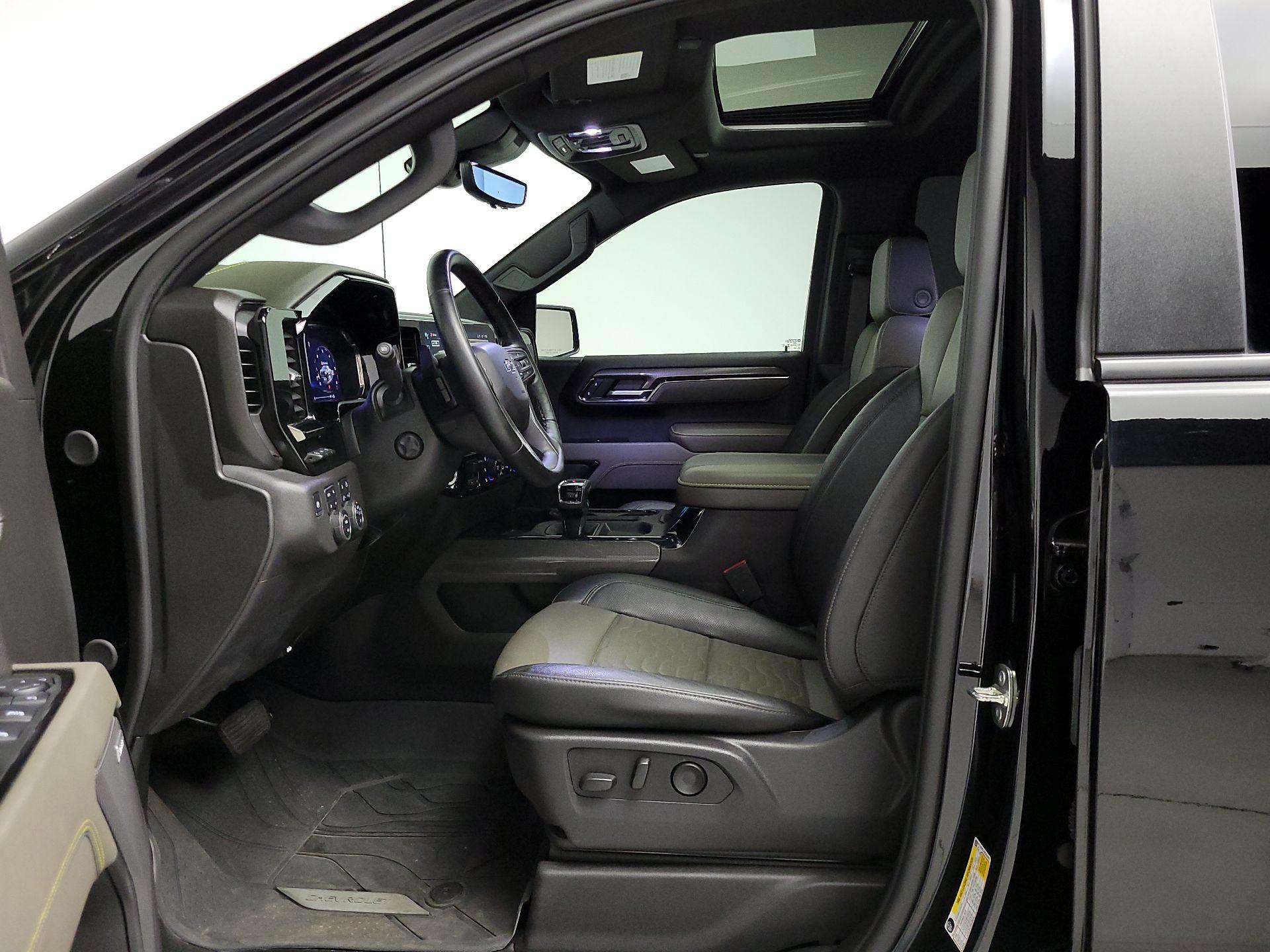 Thumbnail: 2024 Chevrolet Silverado 1500 - 11